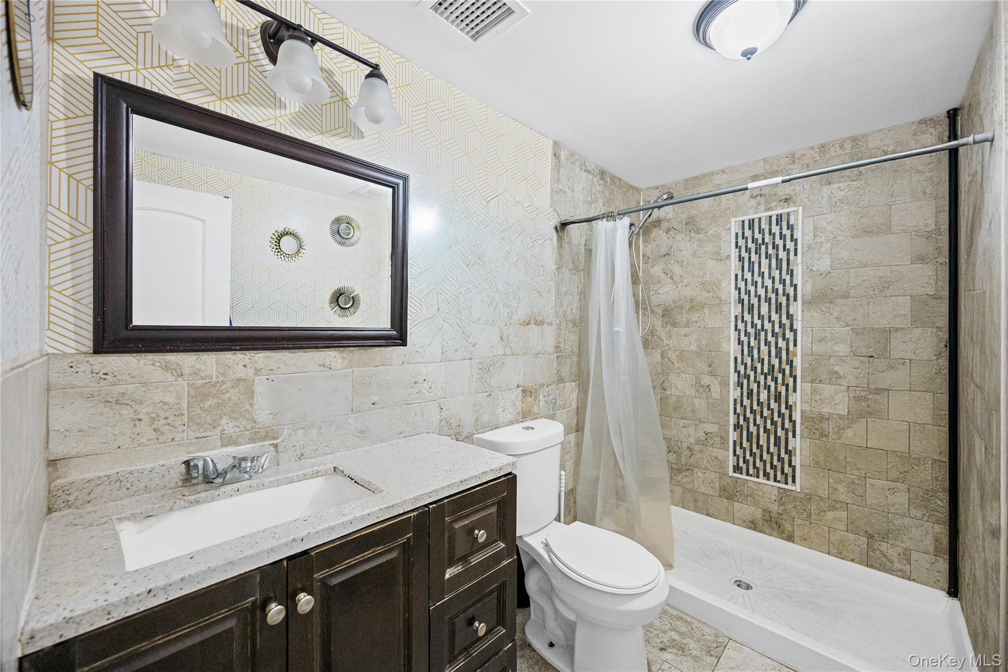 1113 Joselson Avenue, Bay Shore, NY 11706