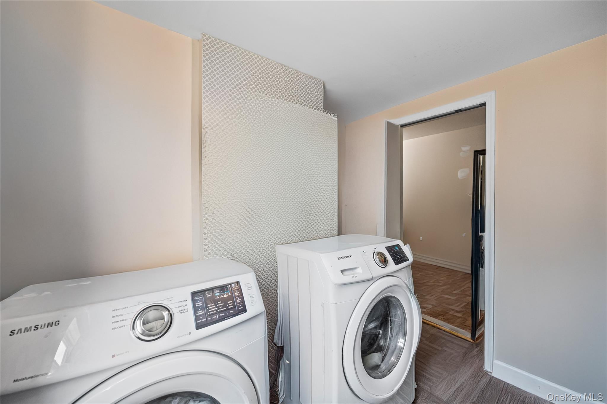 1113 Joselson Avenue, Bay Shore, NY 11706