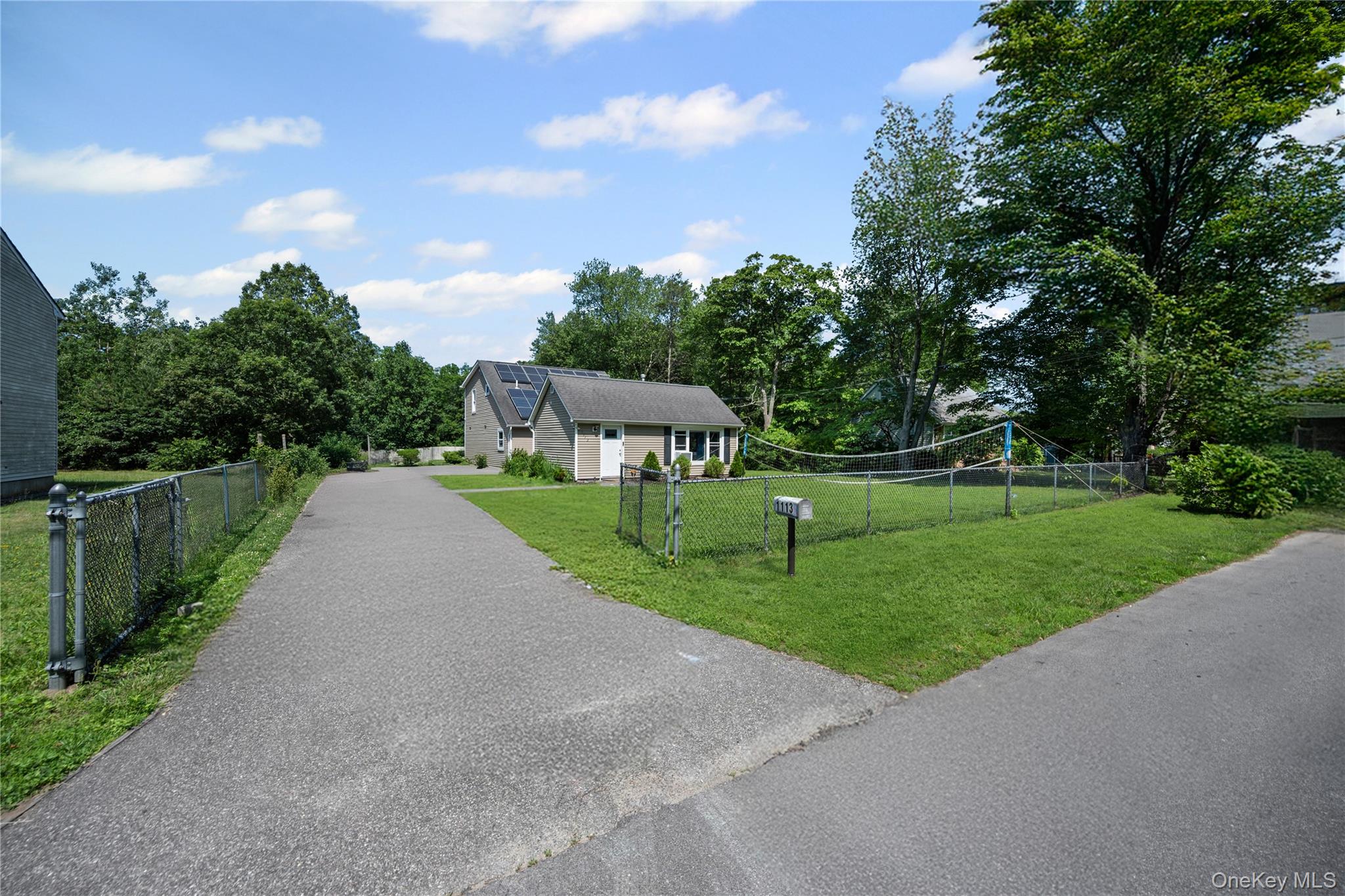 1113 Joselson Avenue, Bay Shore, NY 11706