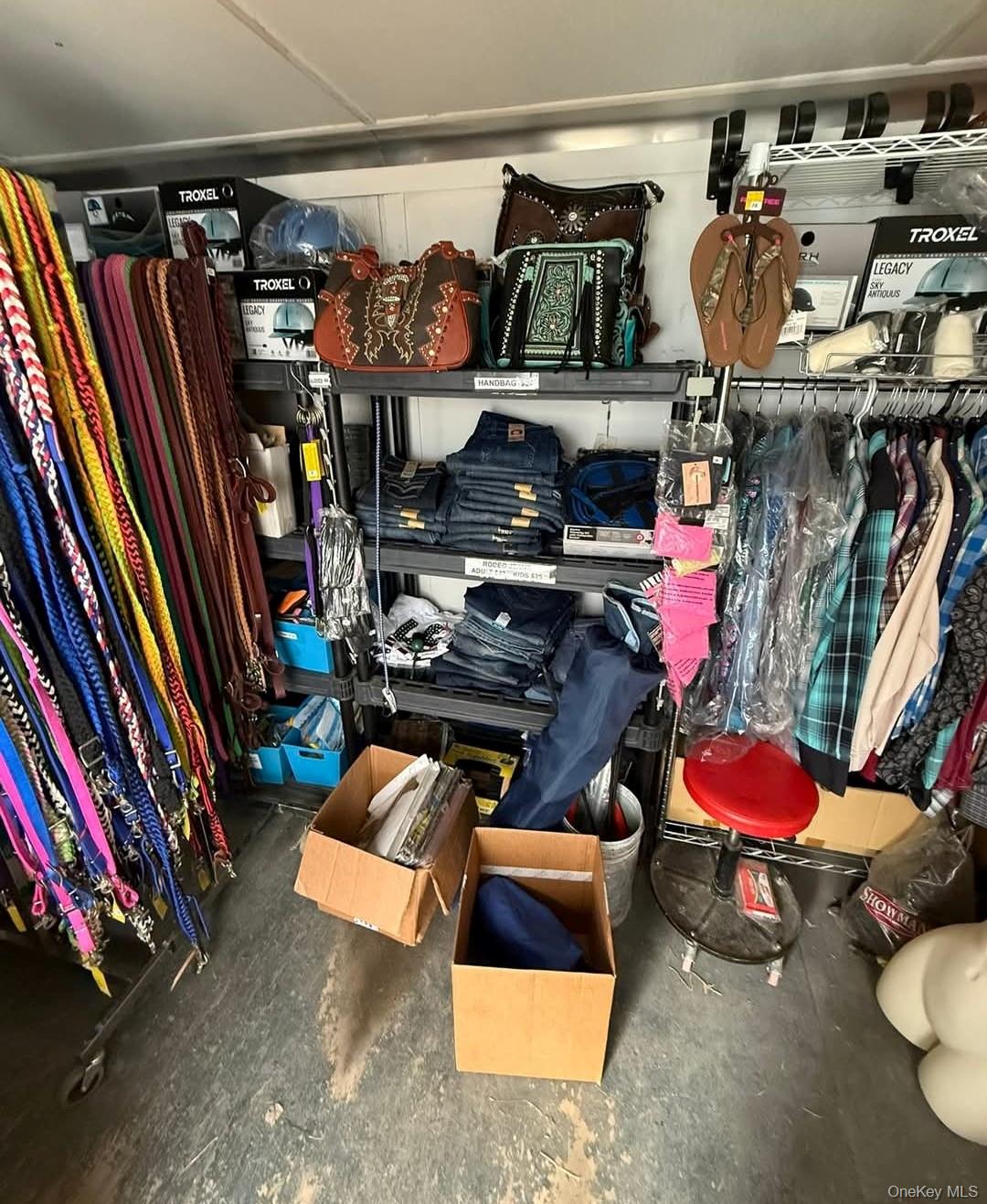 99 Dusinberre Rd, Gardiner, NY 12525