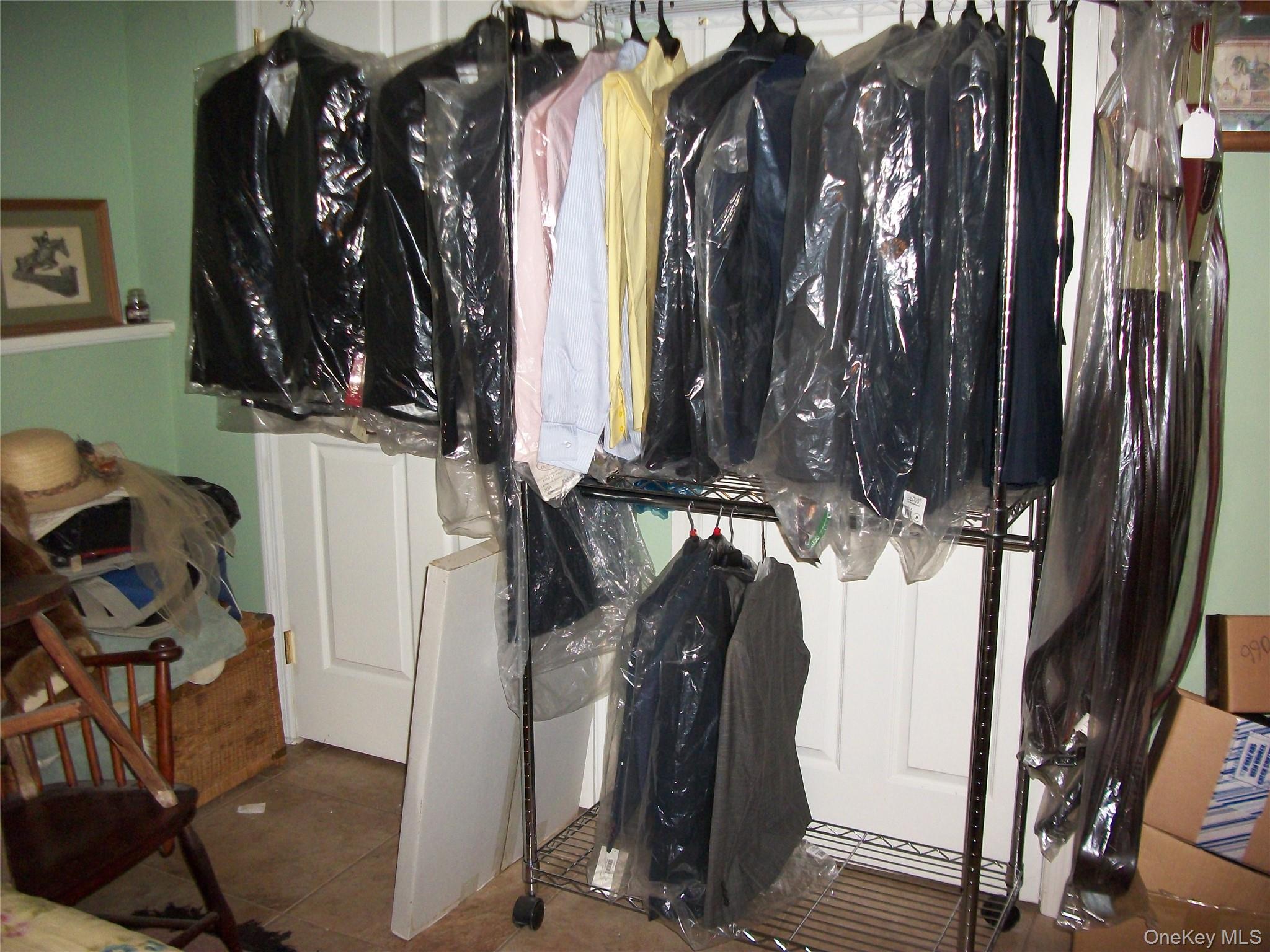 99 Dusinberre Rd, Gardiner, NY 12525