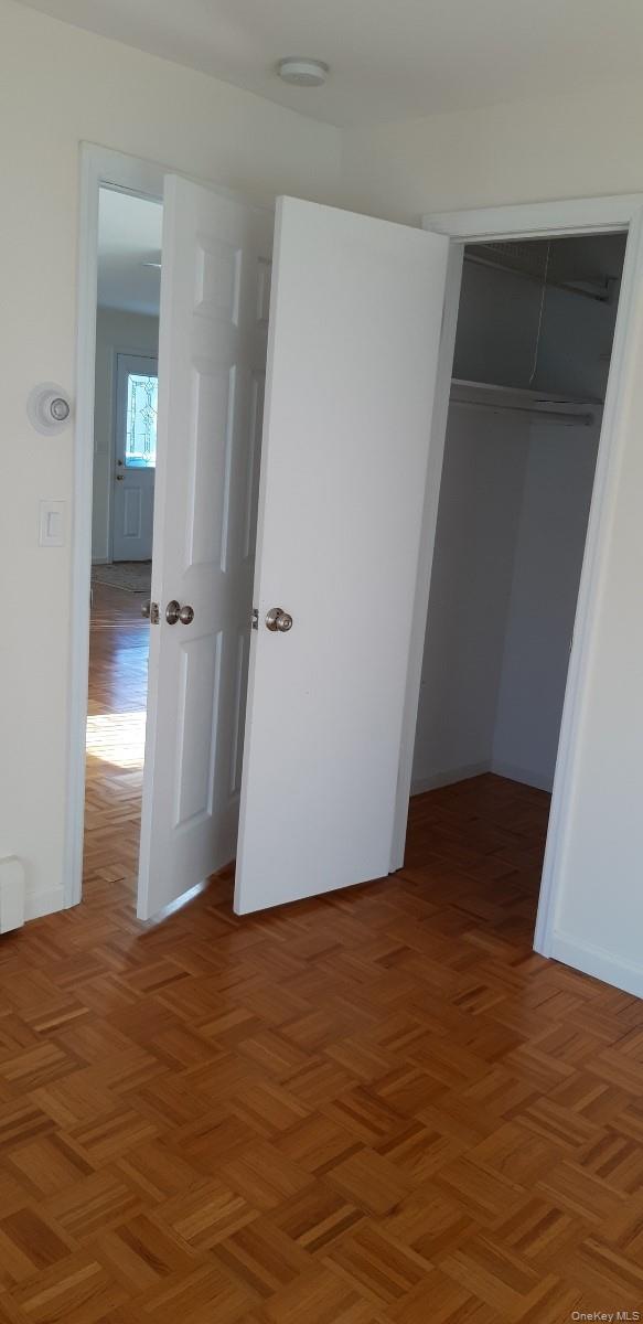 28 Ledgewood Circle, East Setauket, NY 11733