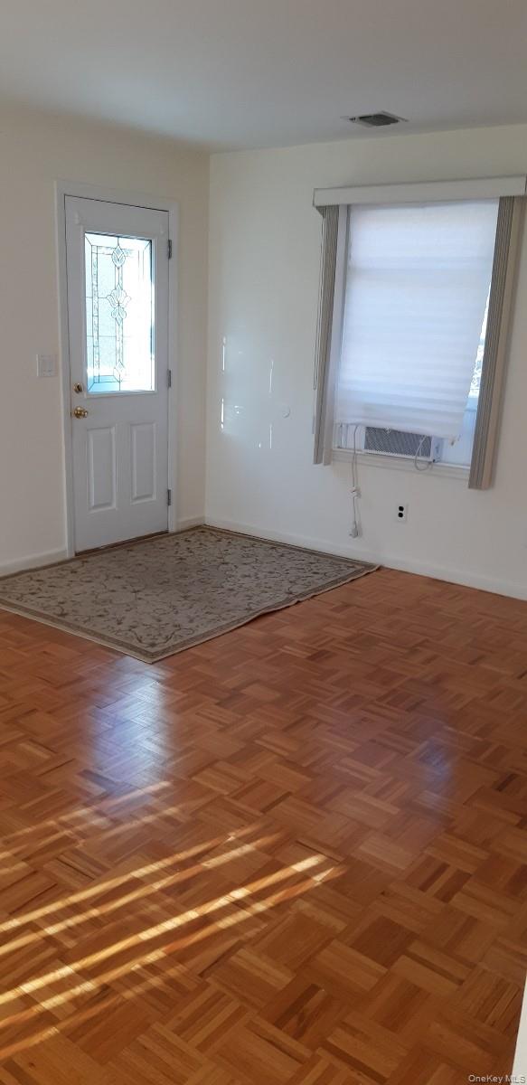 28 Ledgewood Circle, East Setauket, NY 11733