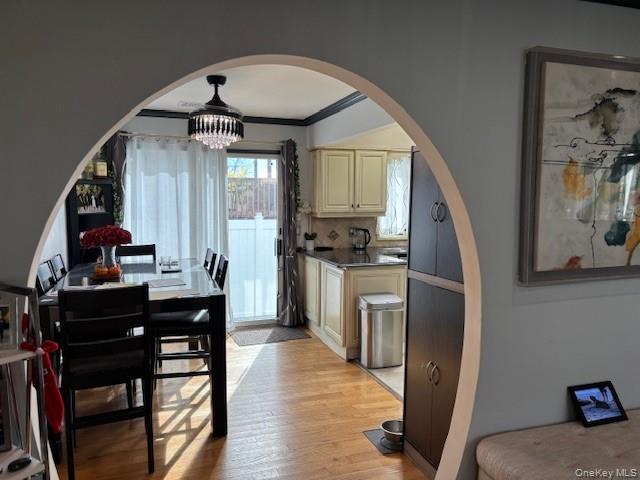 461 1st Avenue, Lindenhurst, NY 11757