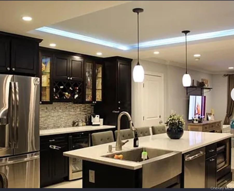 7845 79th Place, Glendale, NY 11385