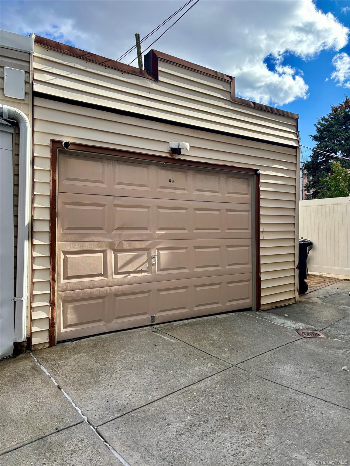 7845 79th Place, Glendale, NY 11385