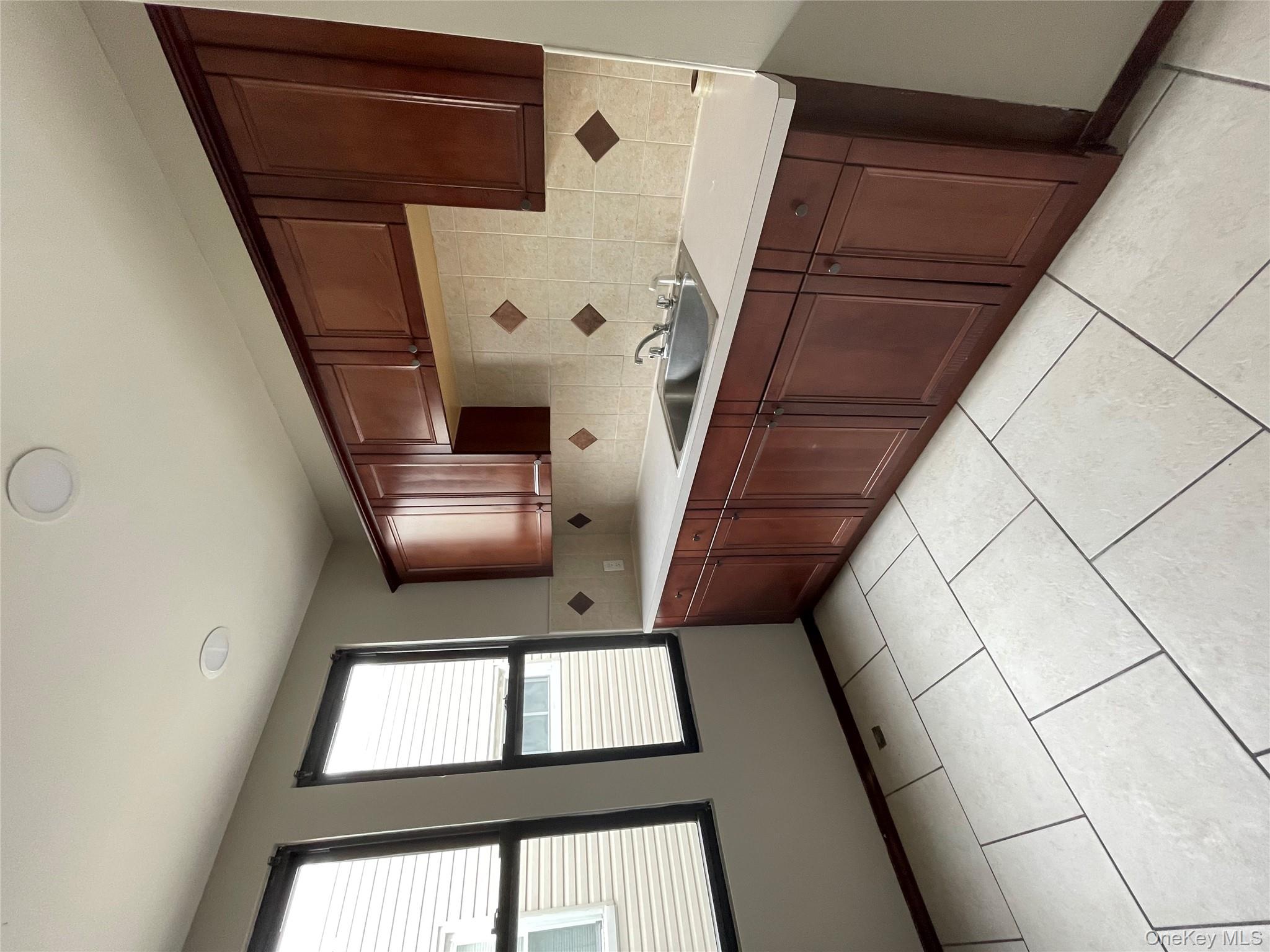 7845 79th Place, Glendale, NY 11385