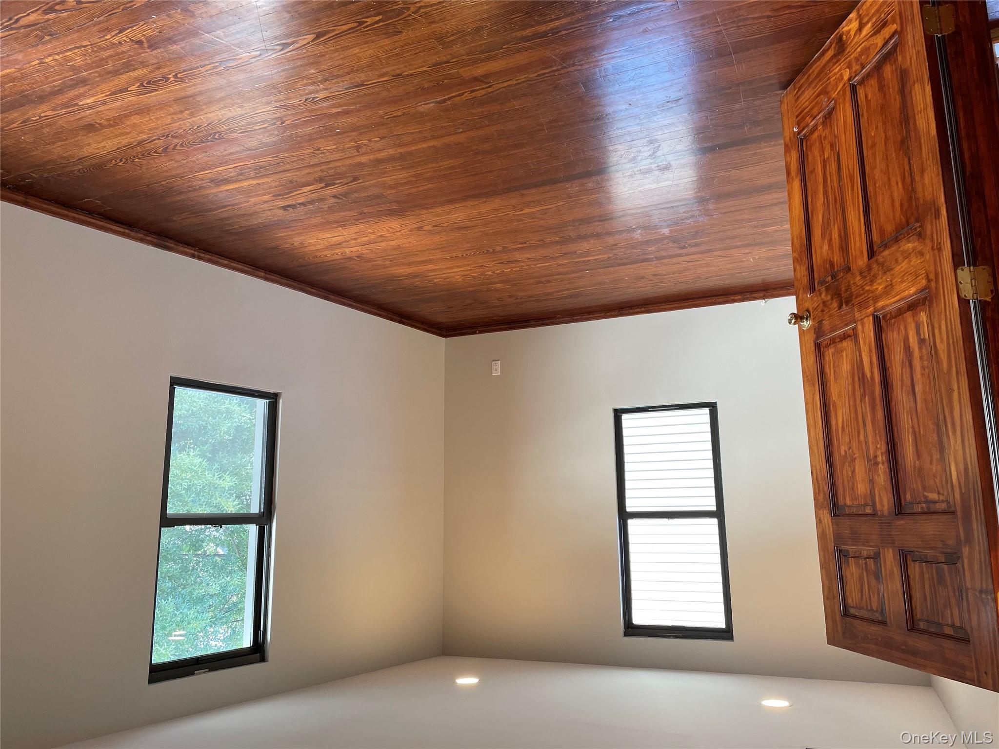 7845 79th Place, Glendale, NY 11385