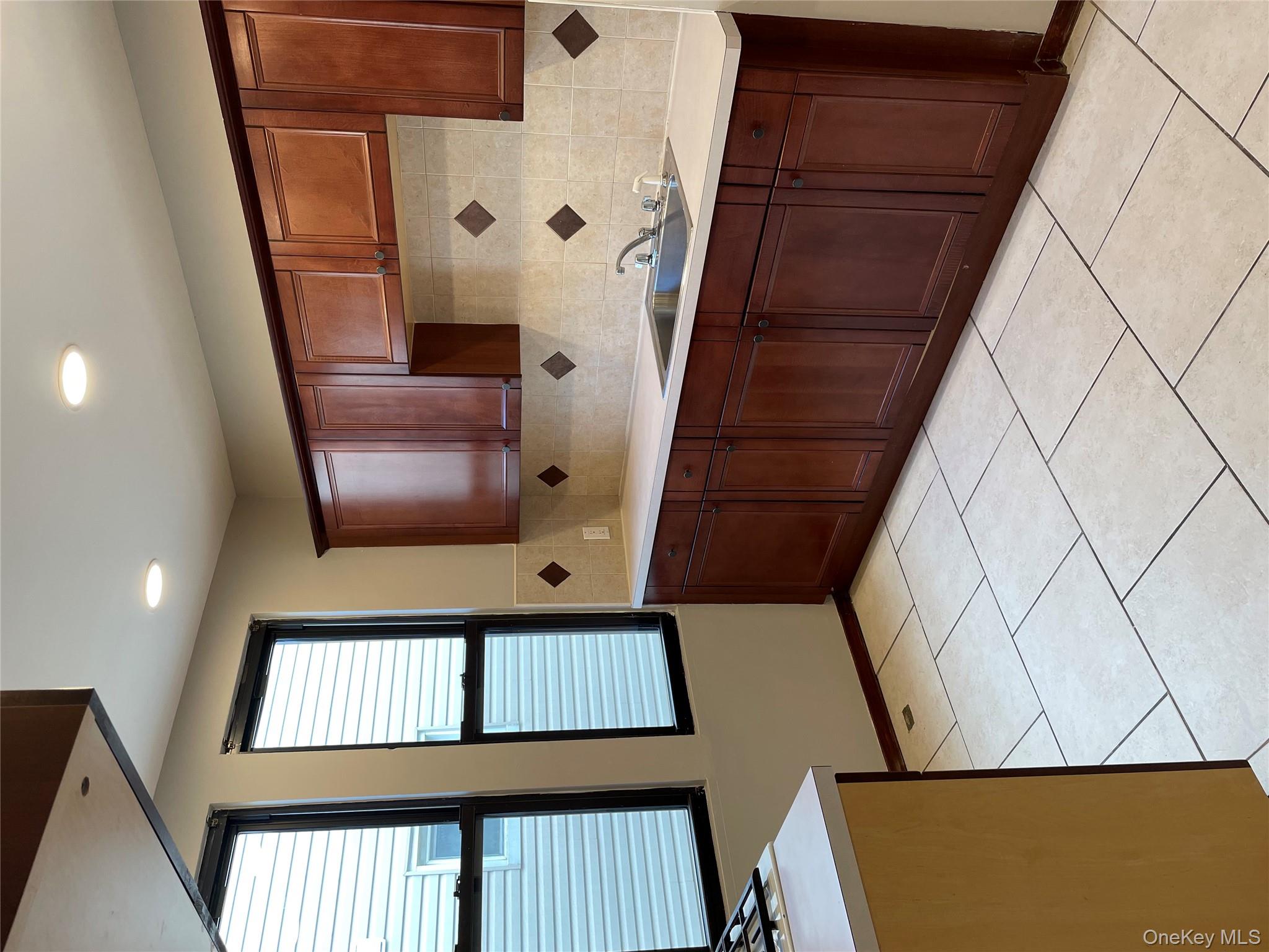 7845 79th Place, Glendale, NY 11385