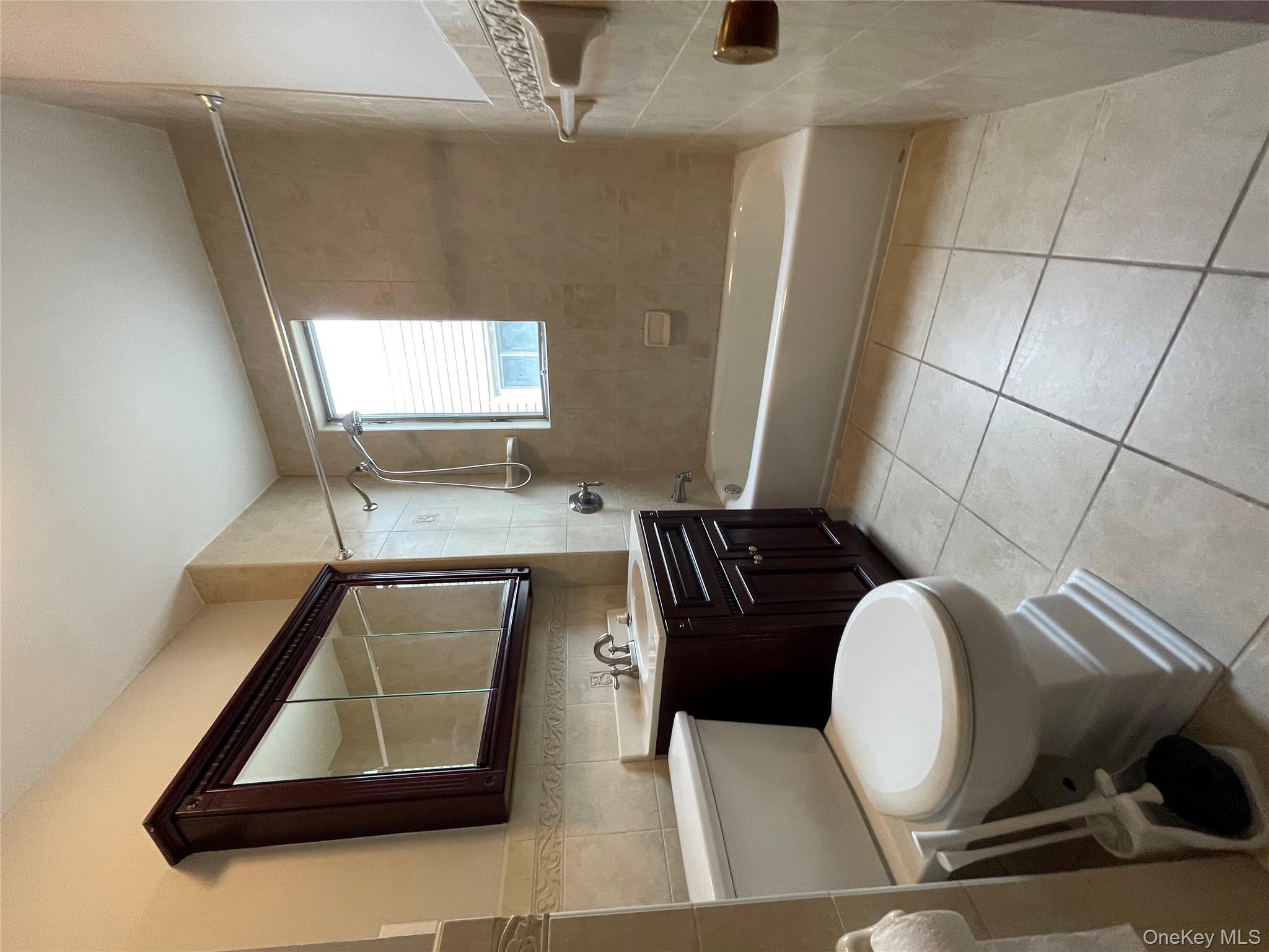 7845 79th Place, Glendale, NY 11385