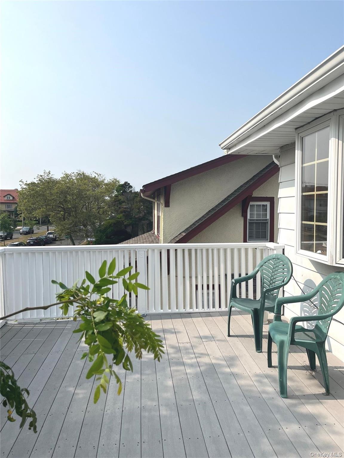 307 Magnolia Boulevard # Upper, Long Beach, NY 11561