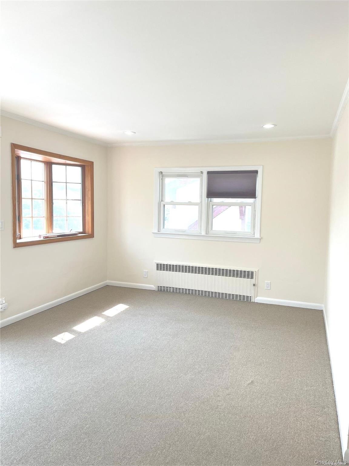 307 Magnolia Boulevard # Upper, Long Beach, NY 11561