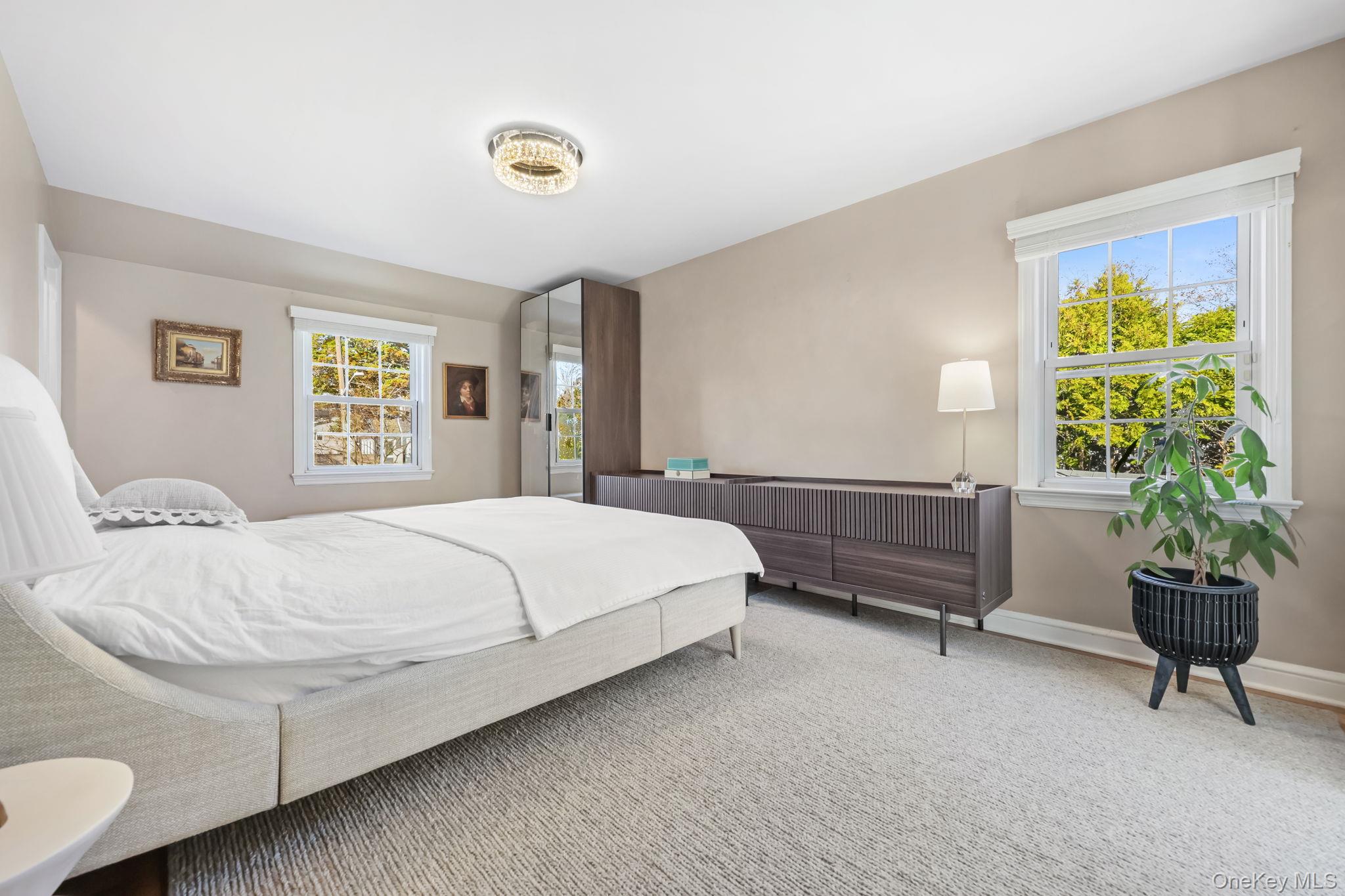 112 Clarence Road, Scarsdale, NY 10583