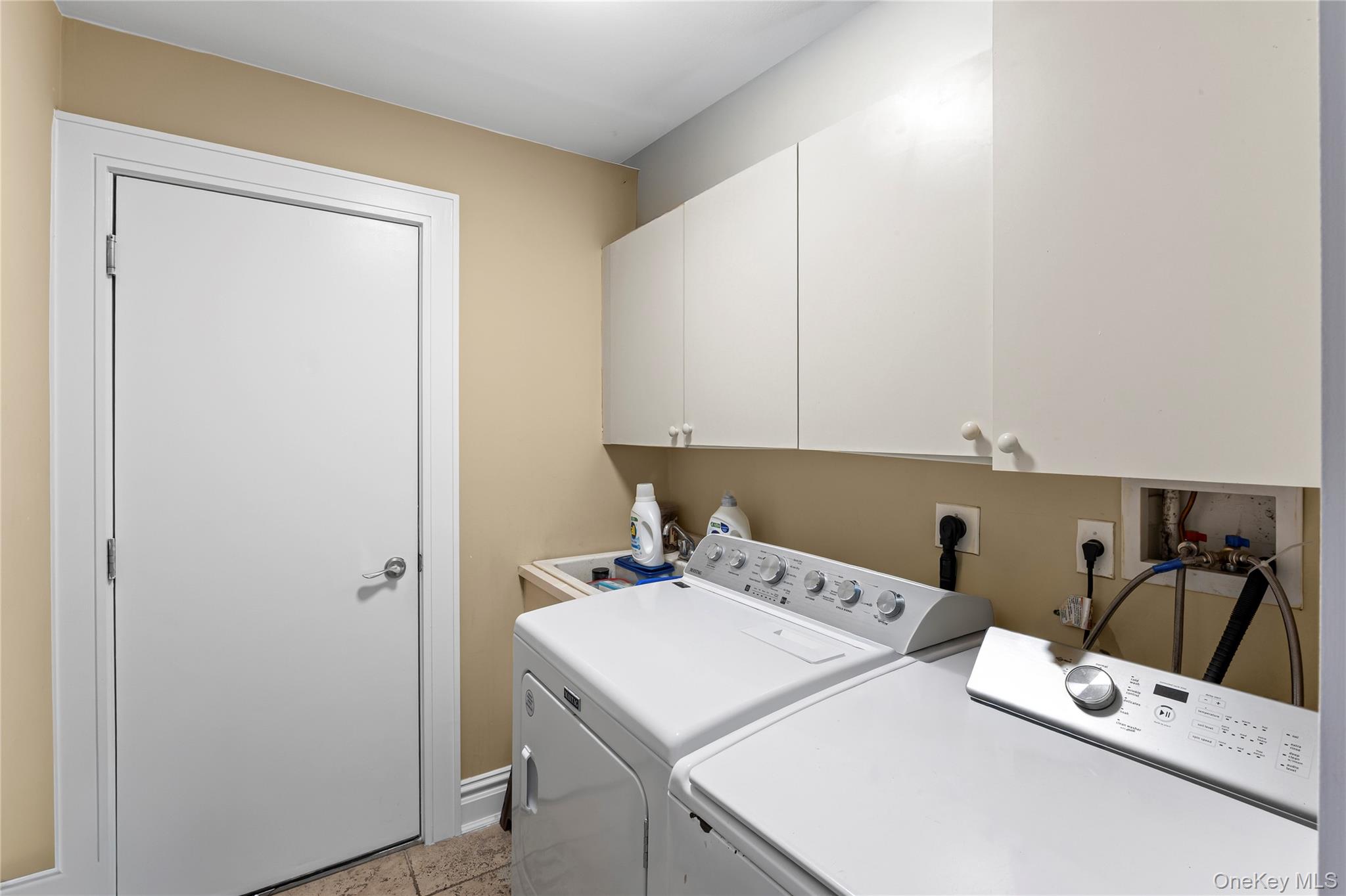 38 Hamlet Drive, Mount Sinai, NY 11766