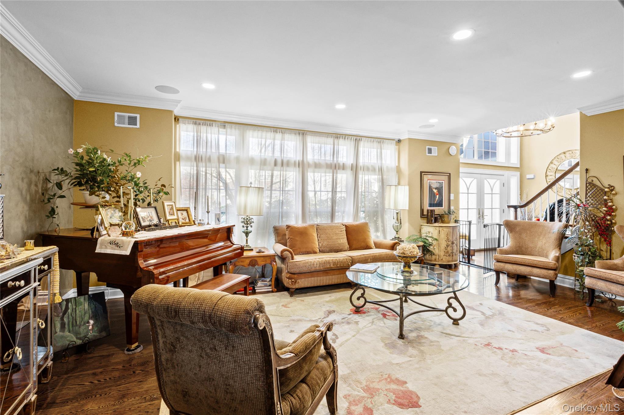 38 Hamlet Drive, Mount Sinai, NY 11766