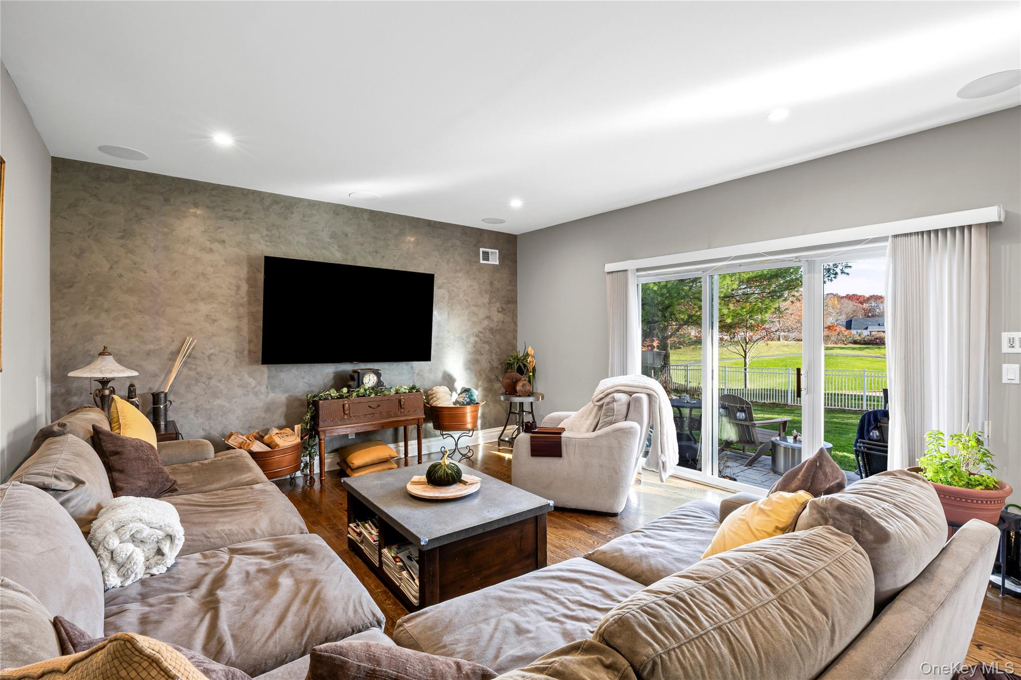 38 Hamlet Drive, Mount Sinai, NY 11766