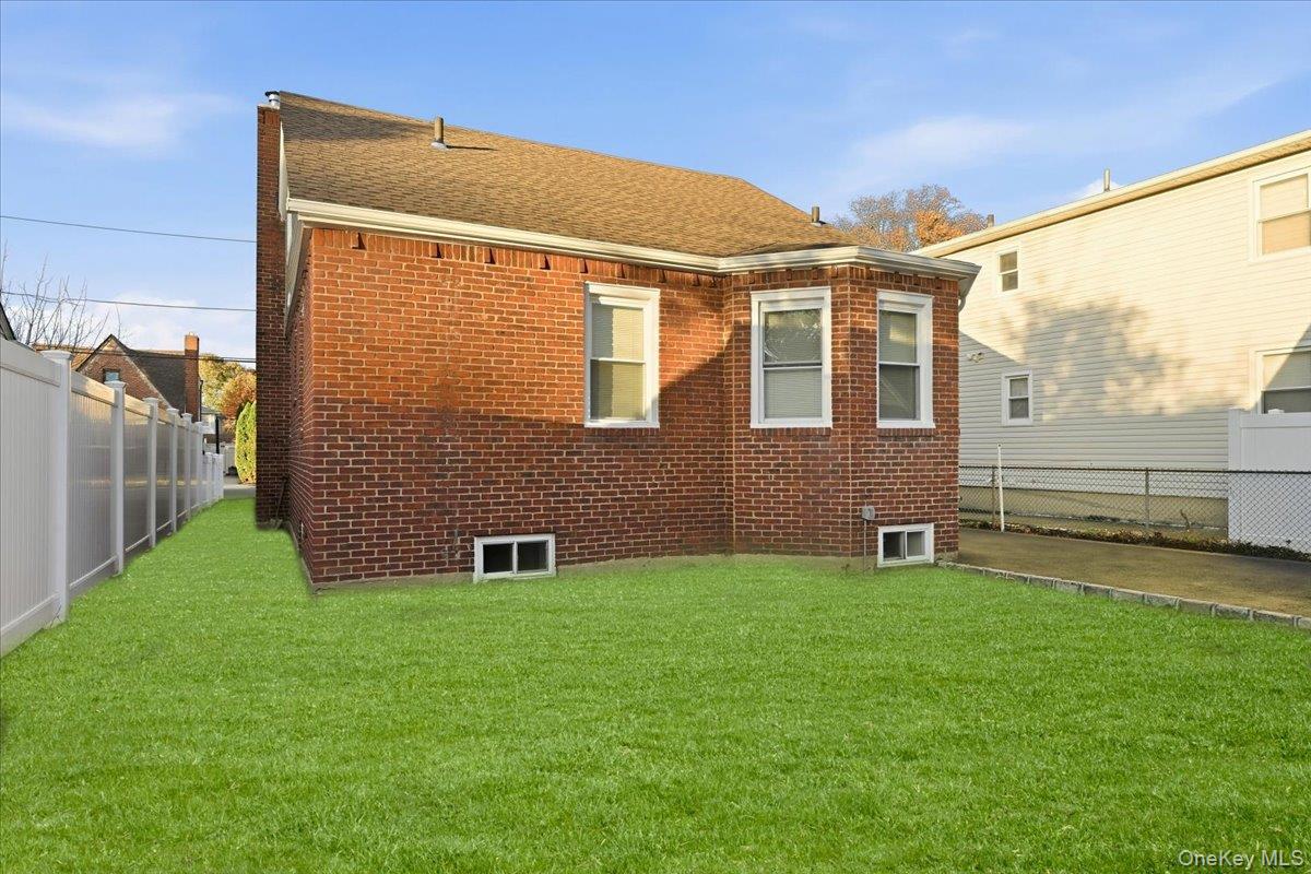 253 William Street, West Hempstead, NY 11552