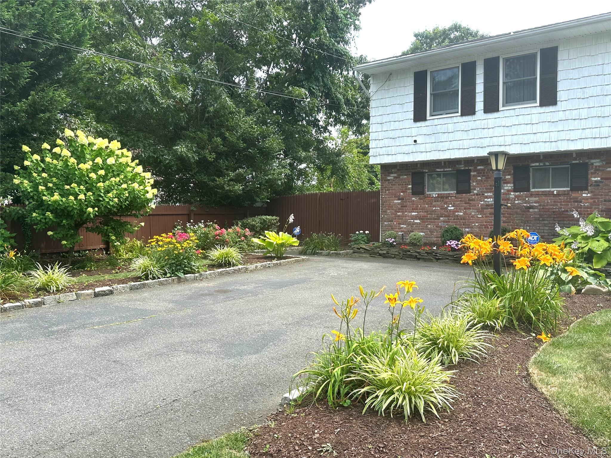 10 N Jackson Avenue, Brentwood, NY 11717