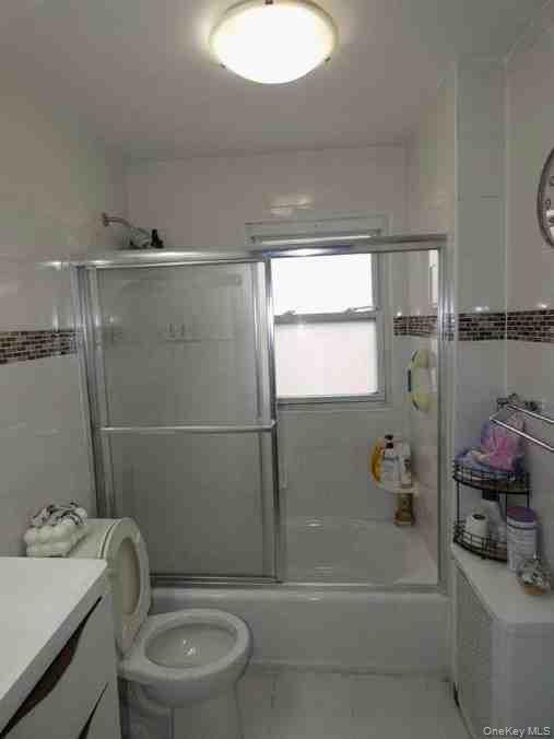 94-46 226th Street, Floral Park, NY 11001