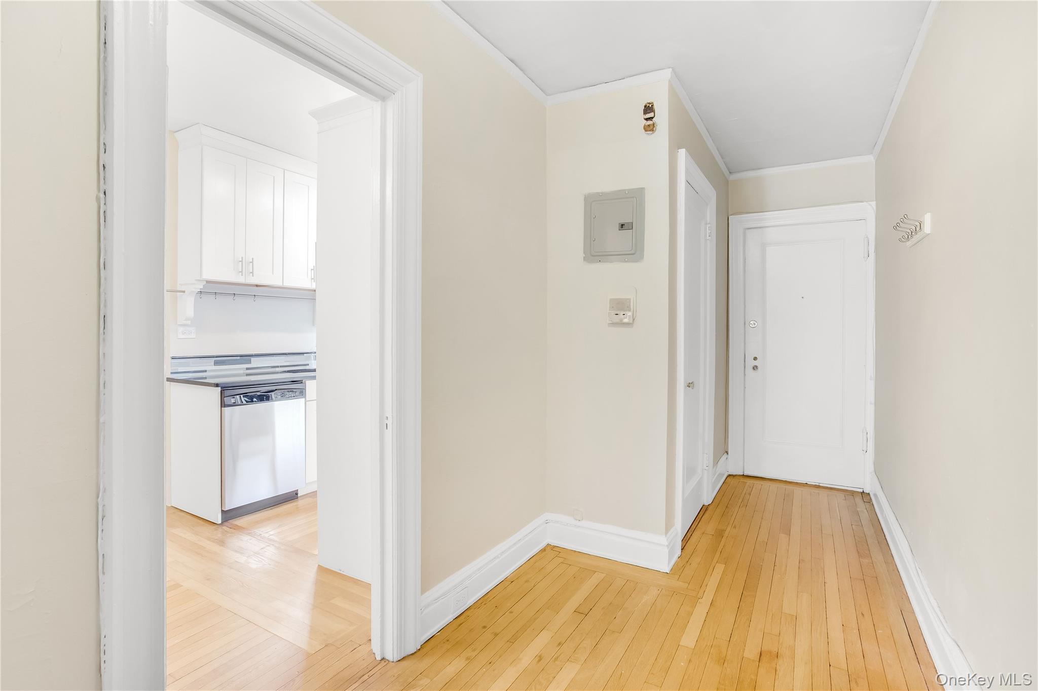 87 N Broadway # 2L, White Plains, NY 10603