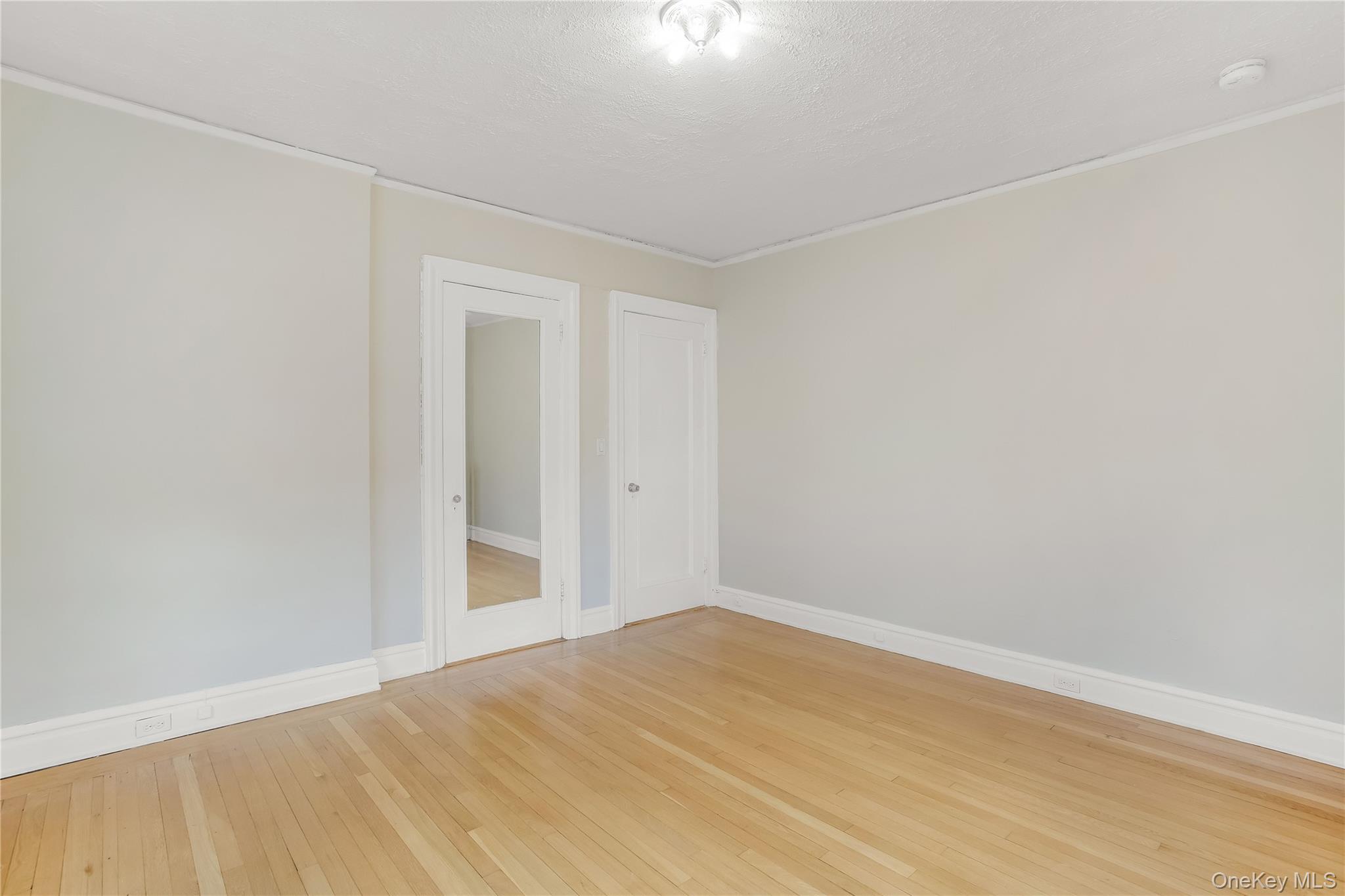 87 N Broadway # 2L, White Plains, NY 10603