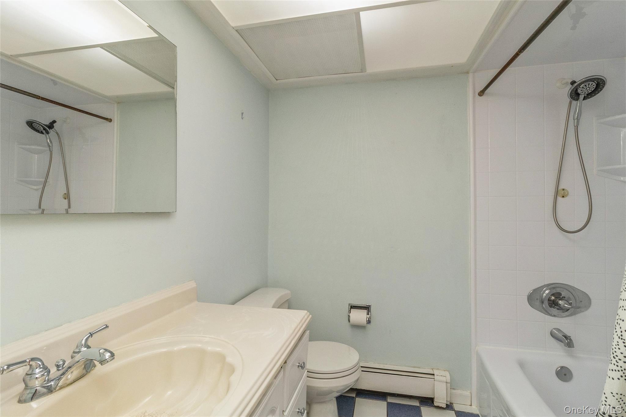 15 Mobrey Lane, Smithtown, NY 11787