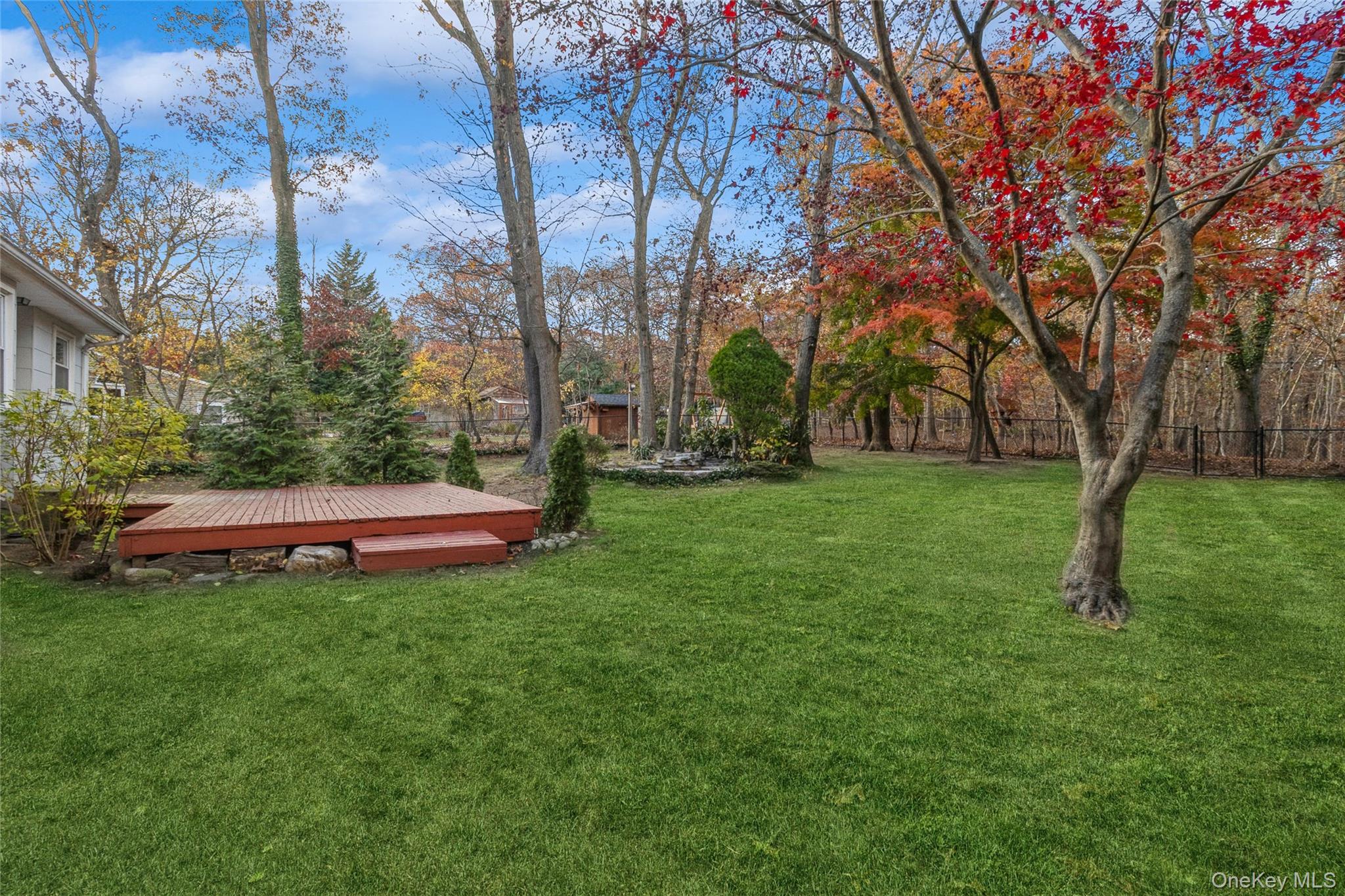 15 Mobrey Lane, Smithtown, NY 11787