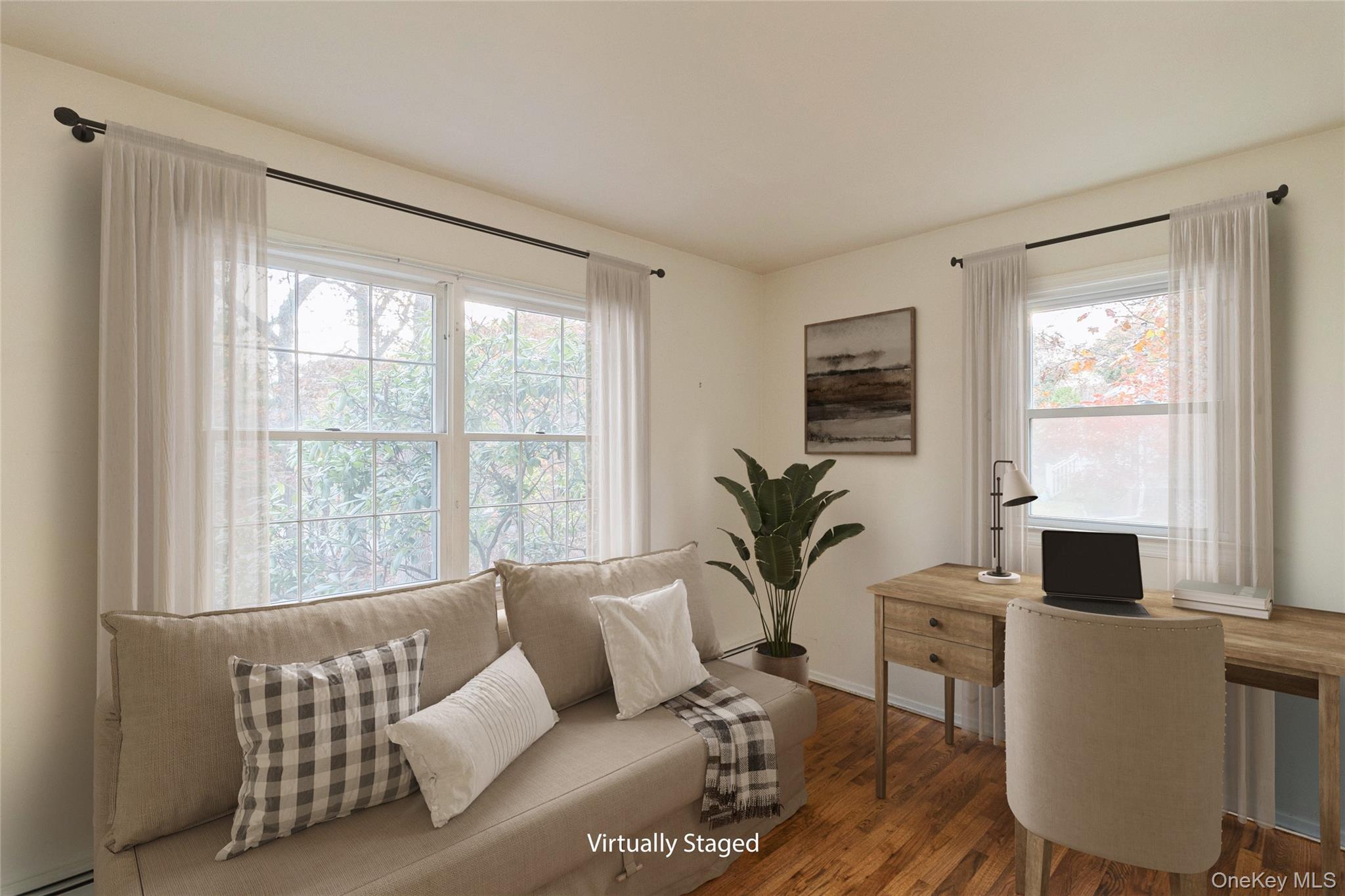 15 Mobrey Lane, Smithtown, NY 11787