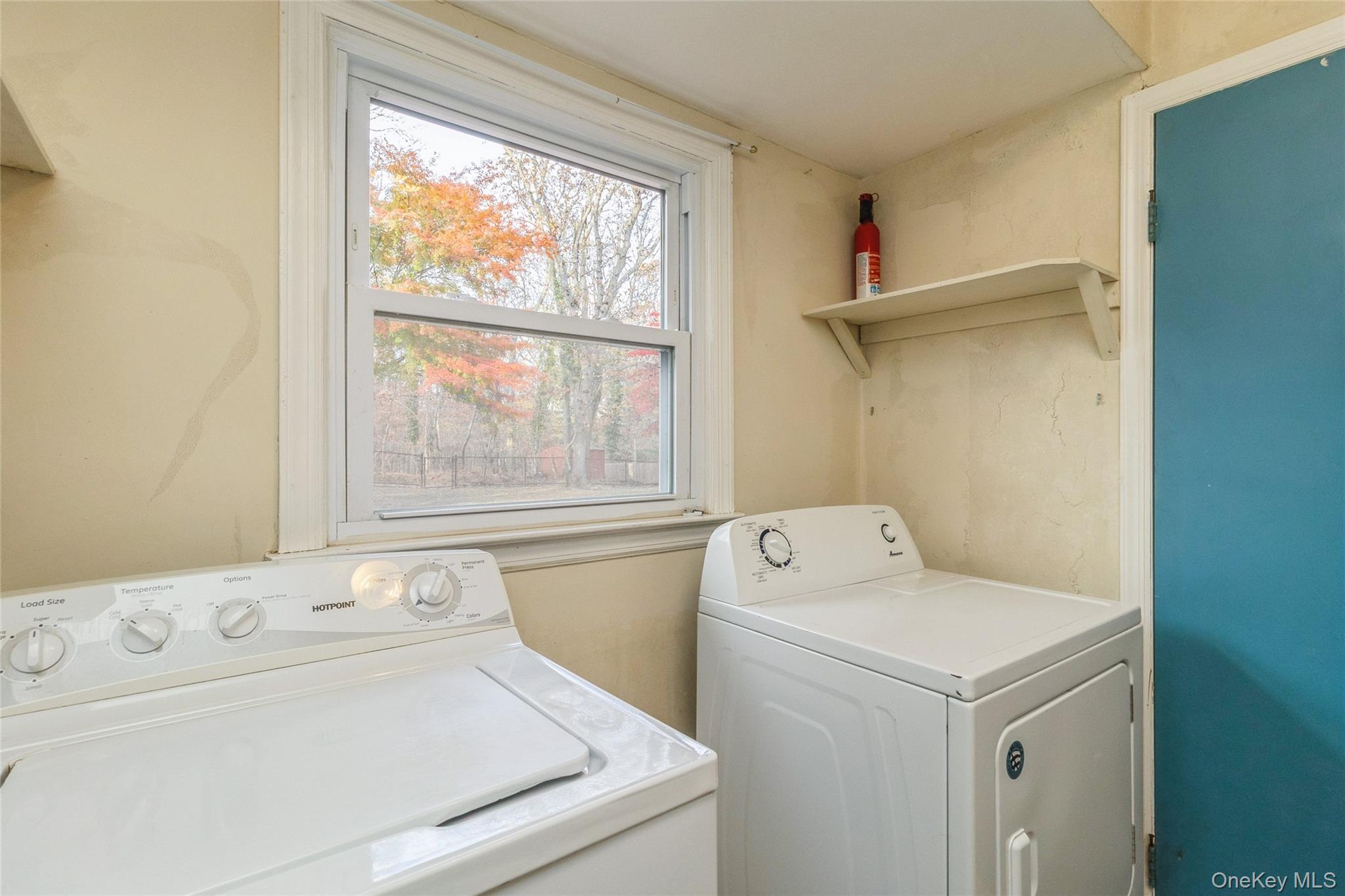 15 Mobrey Lane, Smithtown, NY 11787