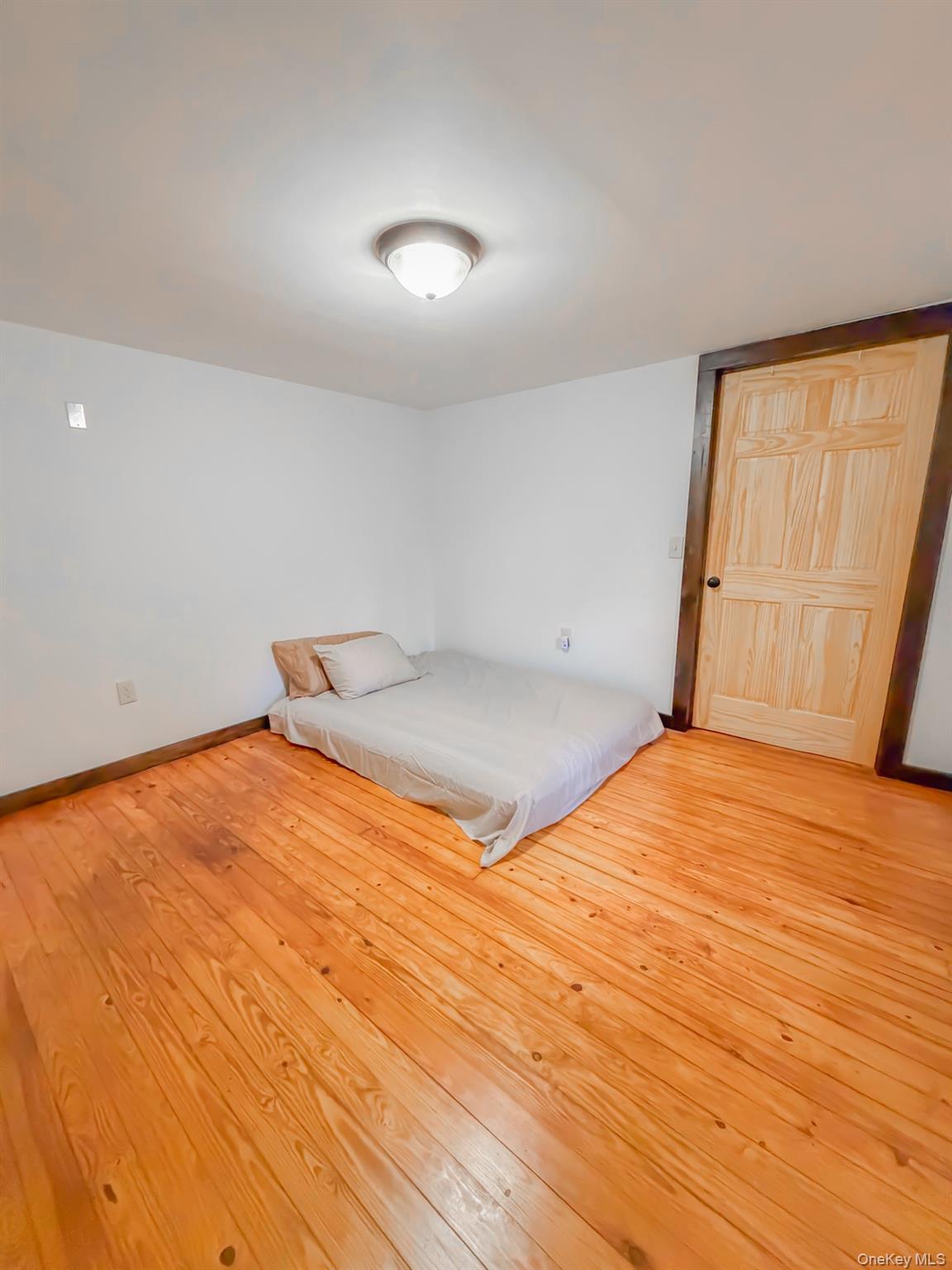 10037 9W Route, Athens, NY 12015