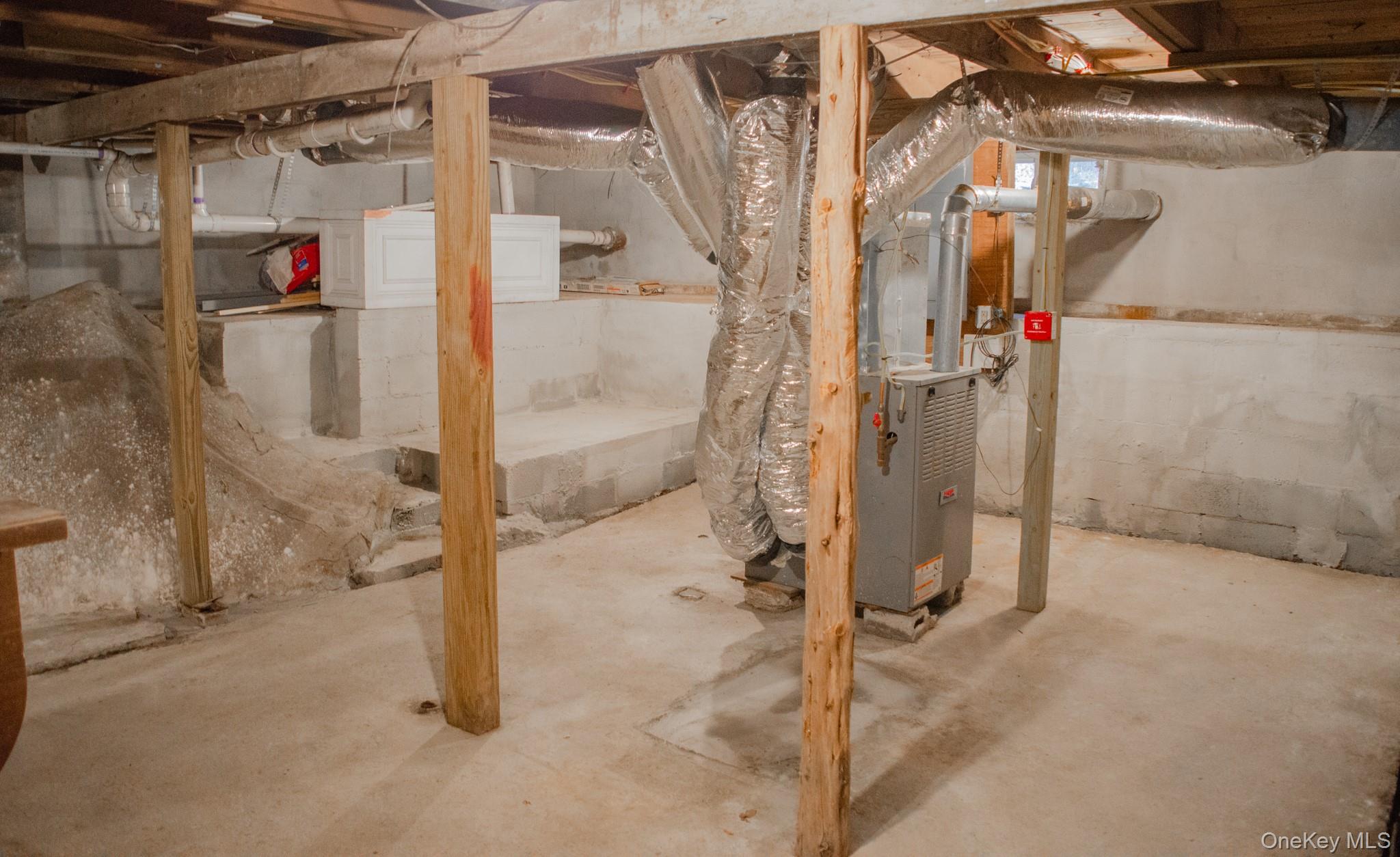 10037 9W Route, Athens, NY 12015