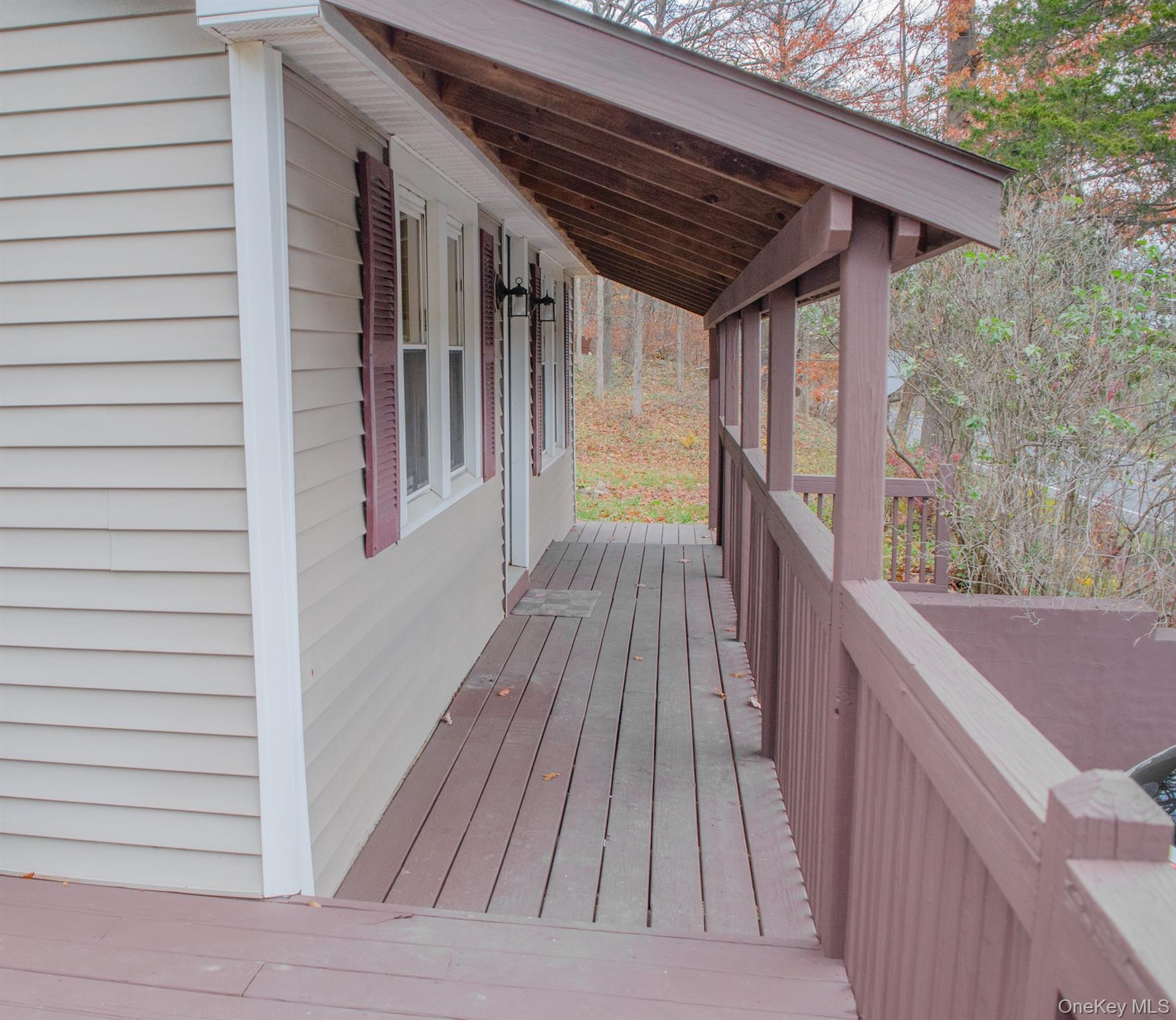 10037 9W Route, Athens, NY 12015