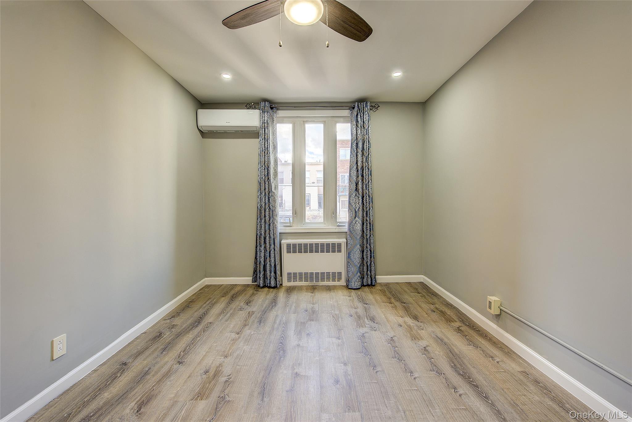 25-22 45th Street, Astoria, NY 11103