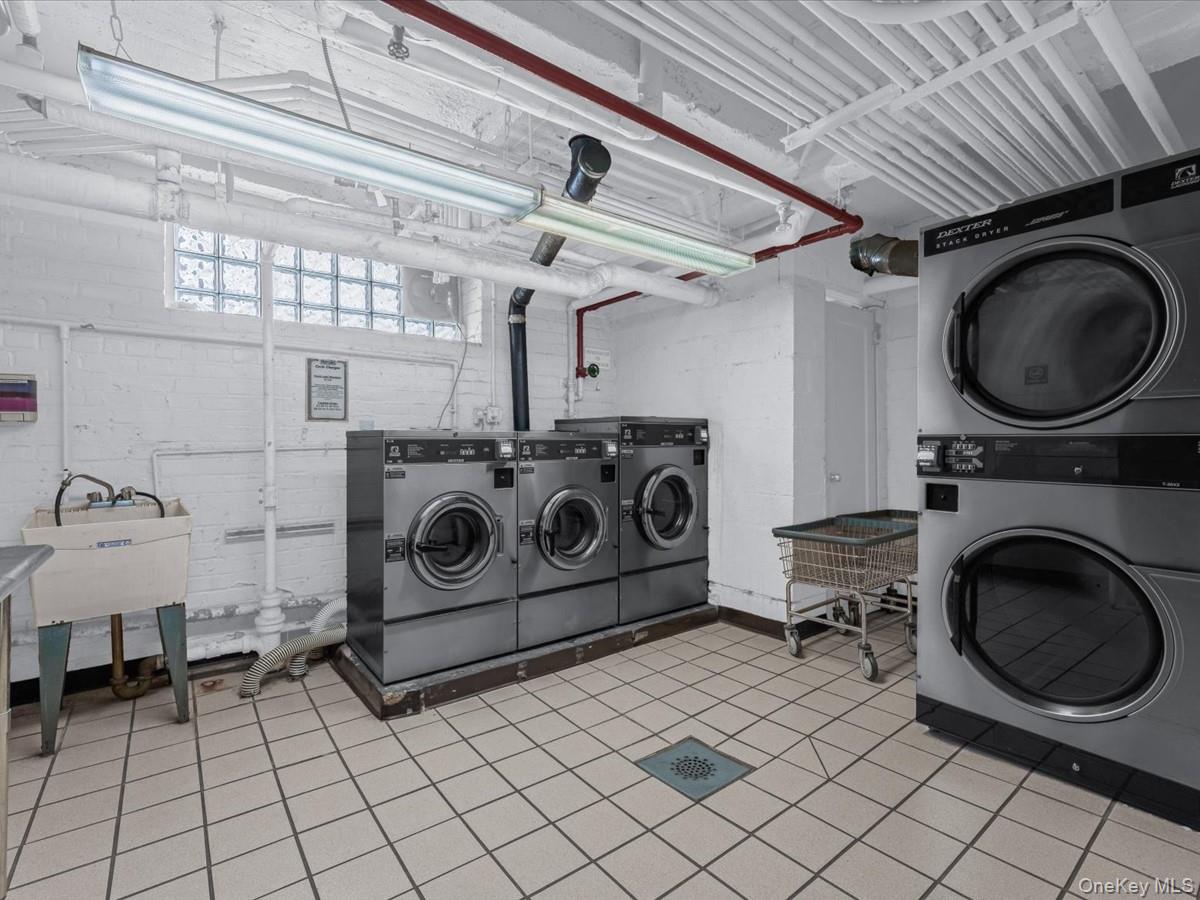 102-55 67th Road # 4W, Forest Hills, NY 11375