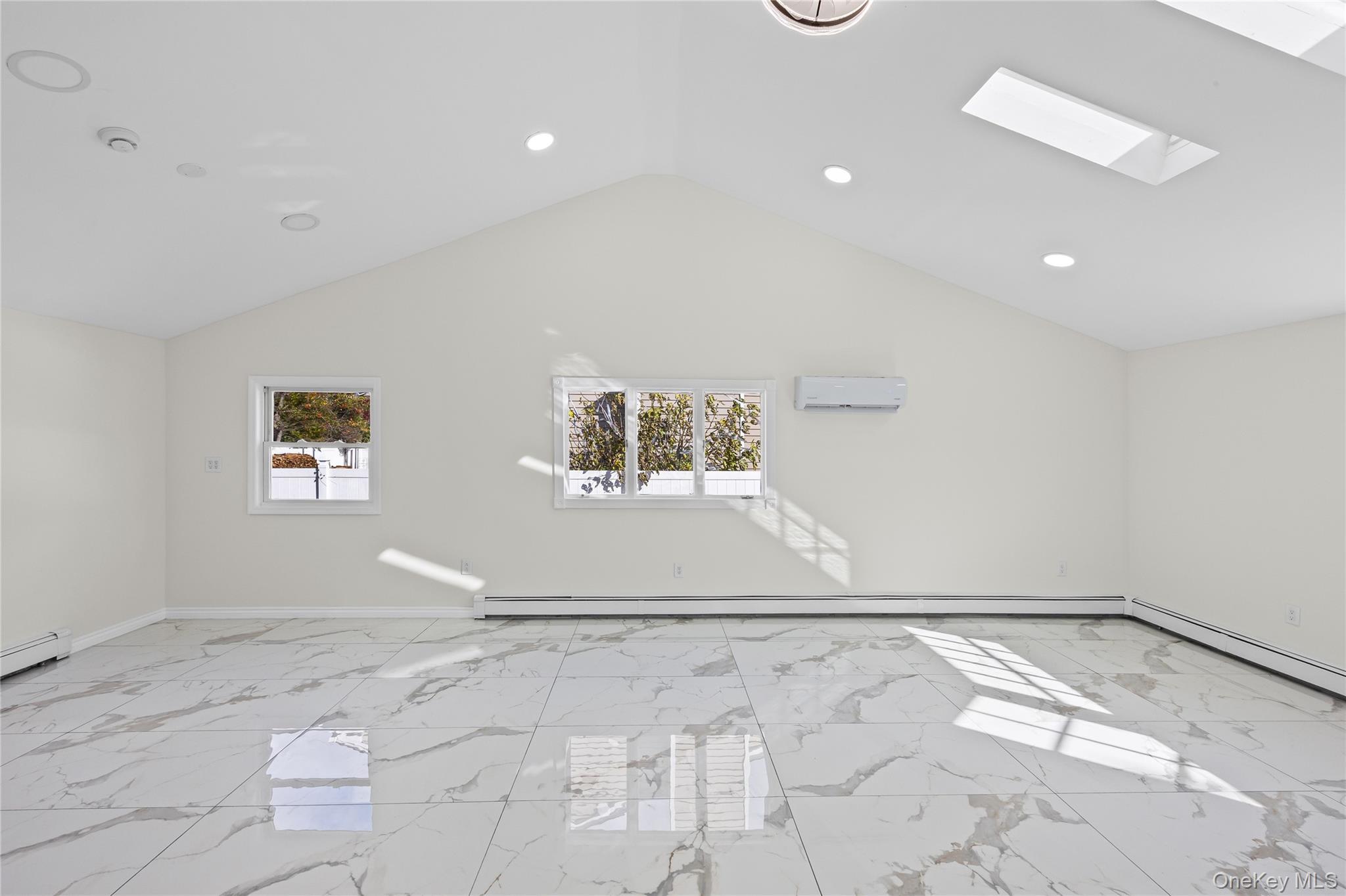 1568 7th Street, West Babylon, NY 11704