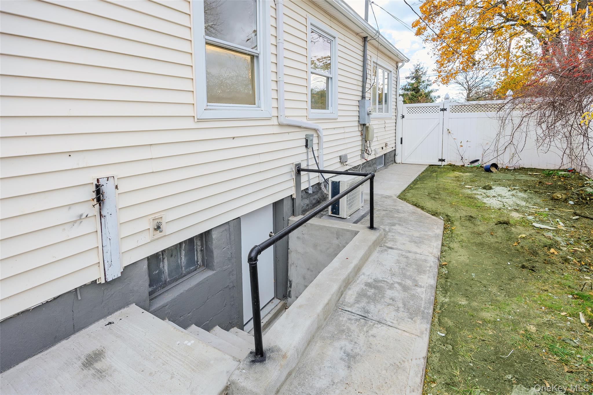 1568 7th Street, West Babylon, NY 11704