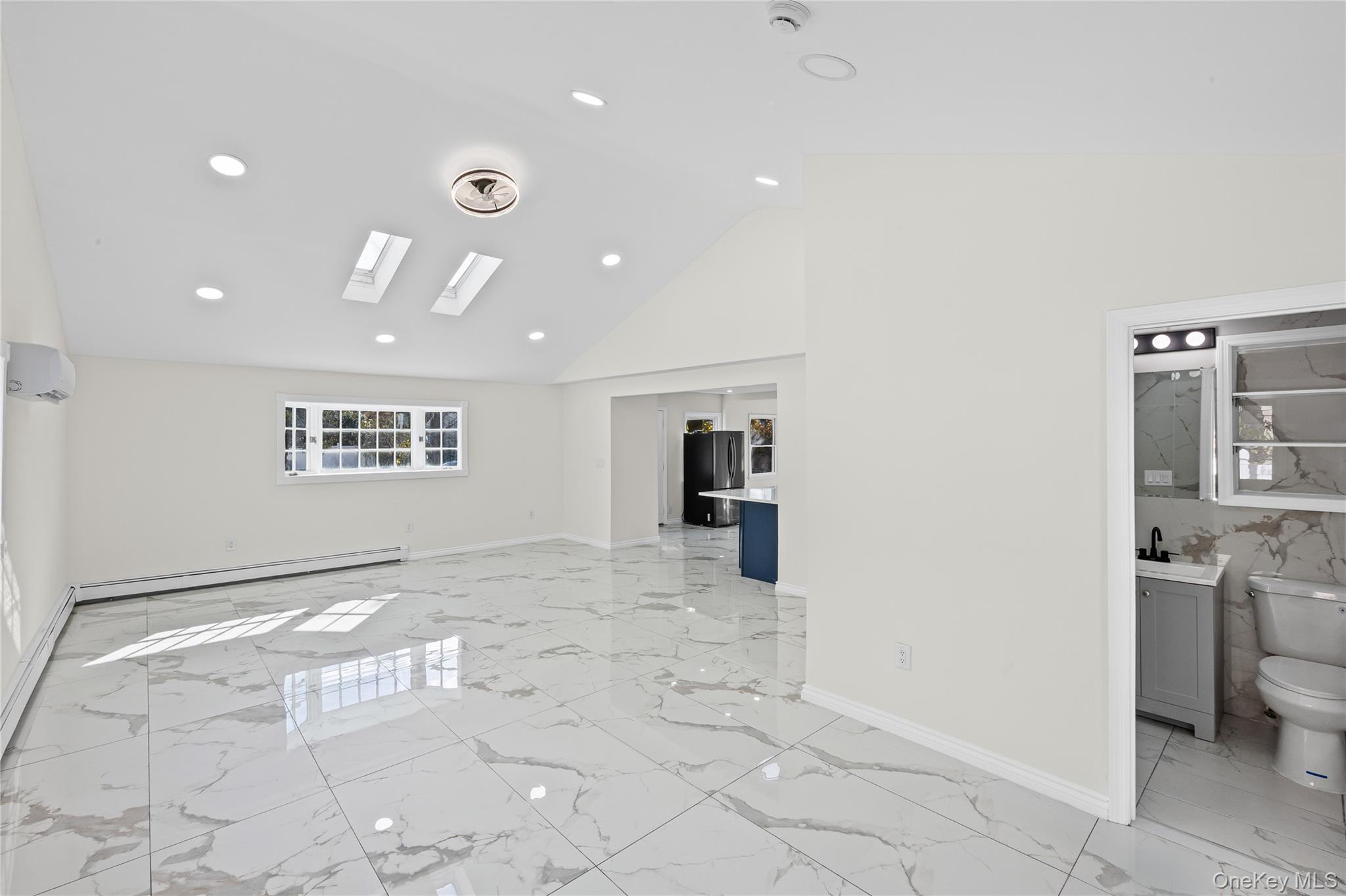 1568 7th Street, West Babylon, NY 11704