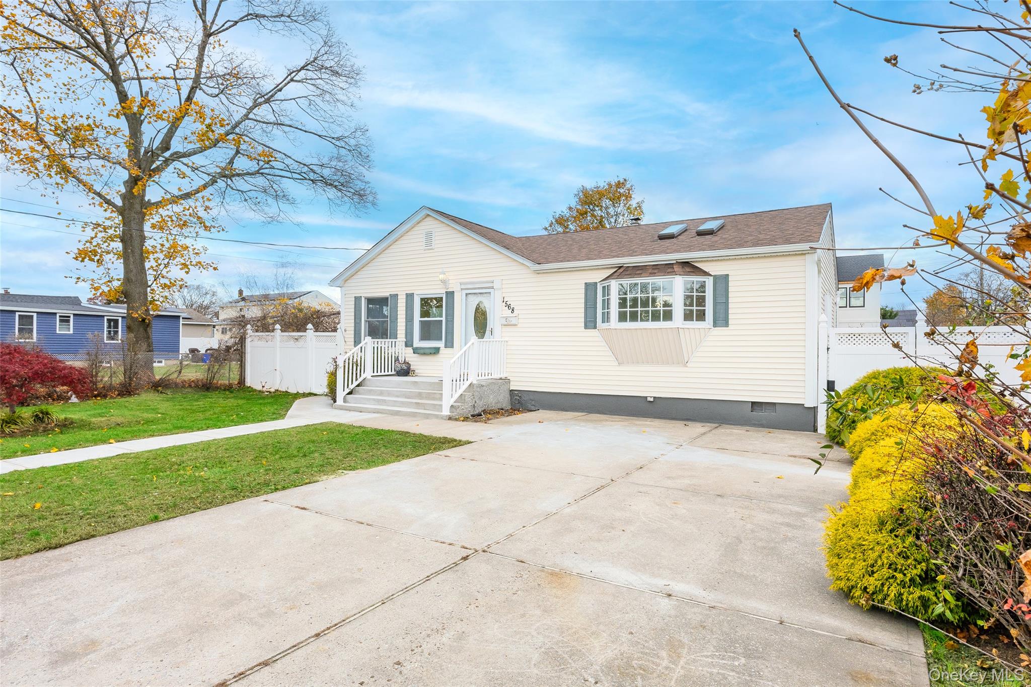 1568 7th Street, West Babylon, NY 11704