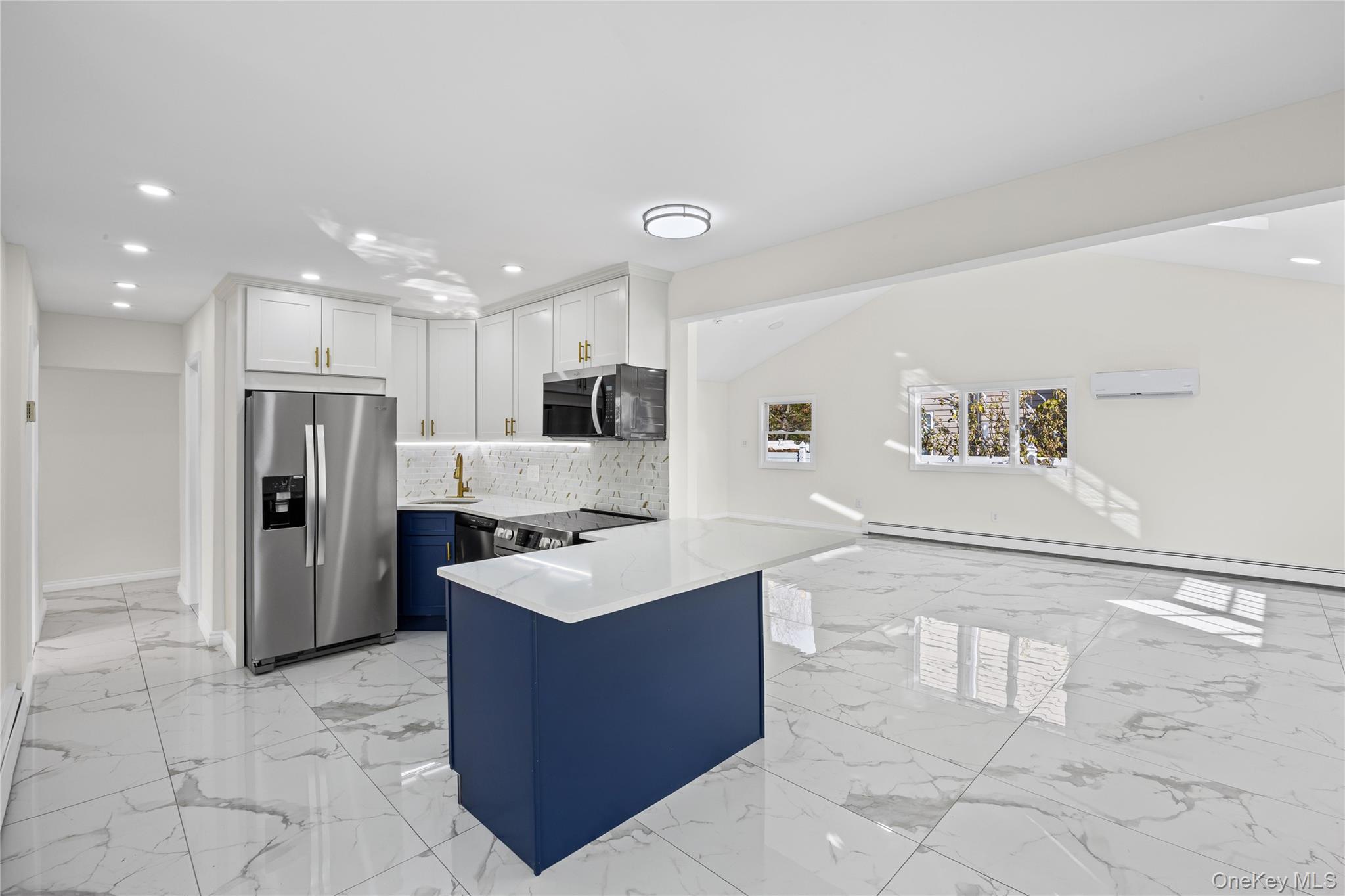 1568 7th Street, West Babylon, NY 11704