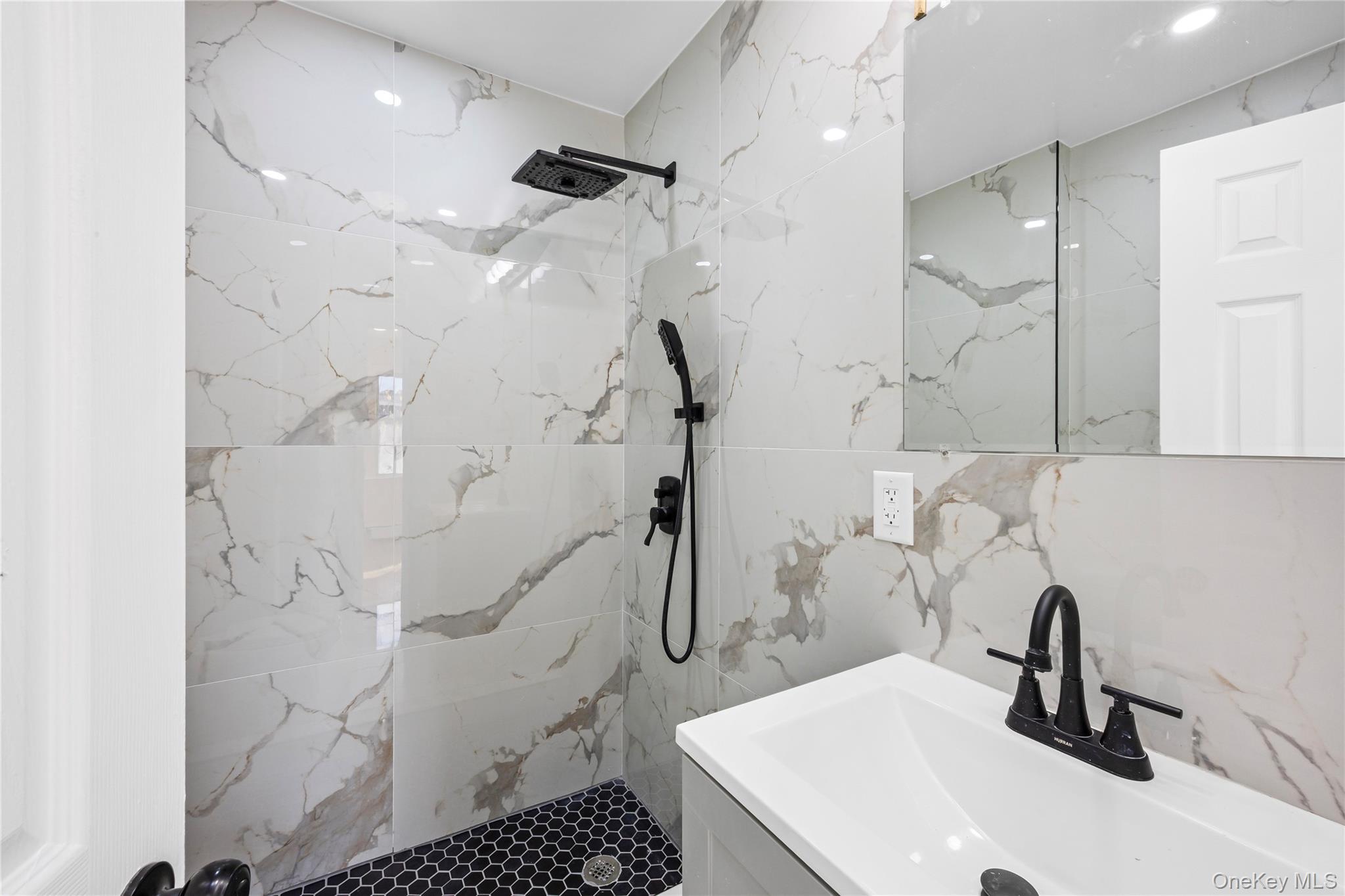 1568 7th Street, West Babylon, NY 11704