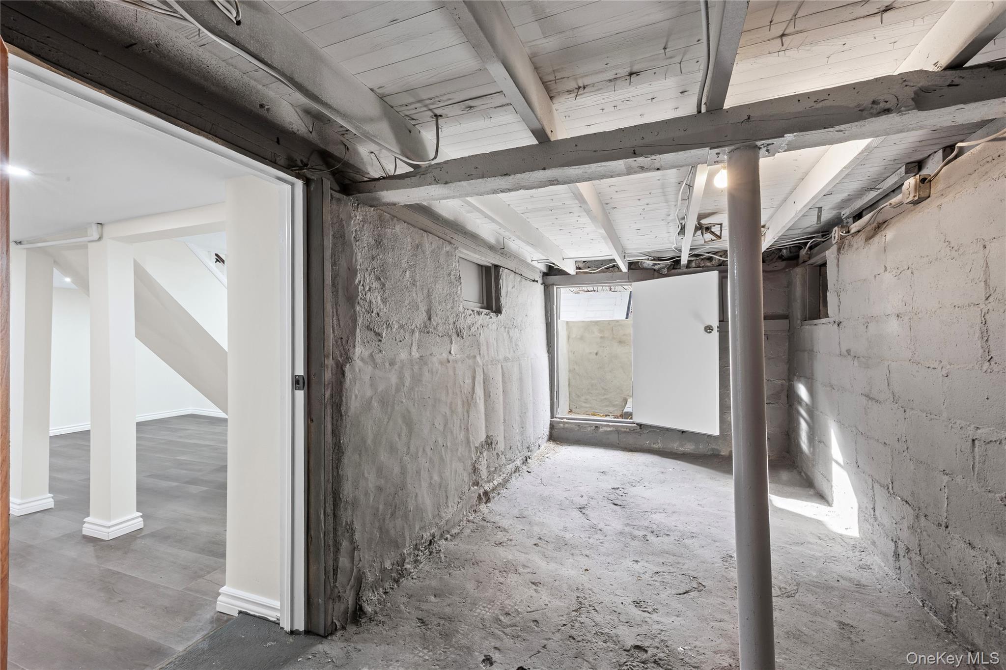 1568 7th Street, West Babylon, NY 11704