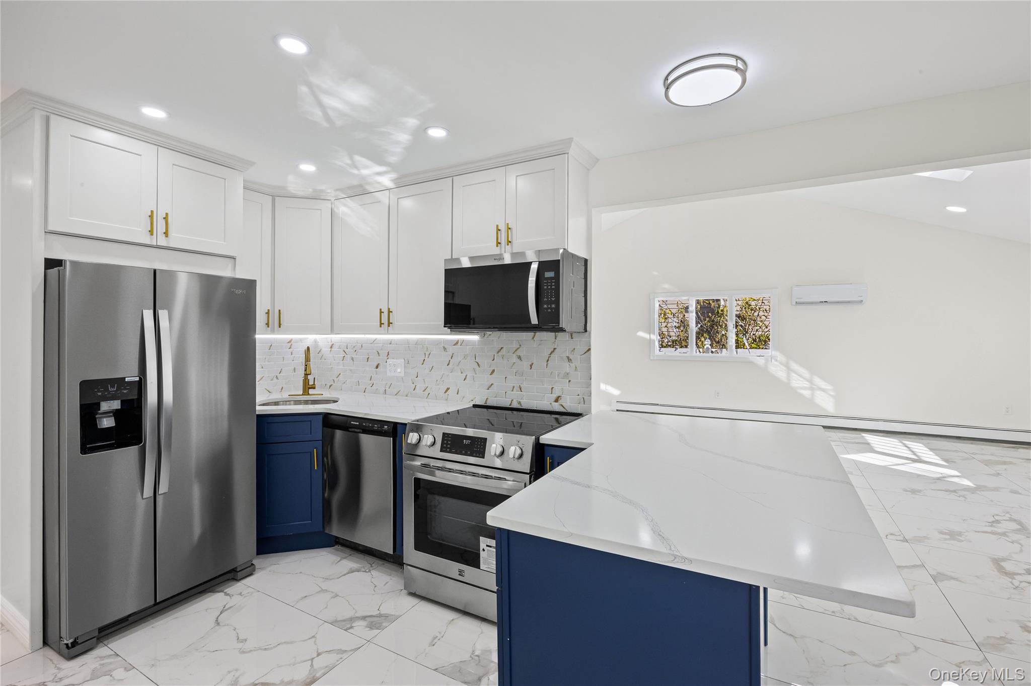 1568 7th Street, West Babylon, NY 11704