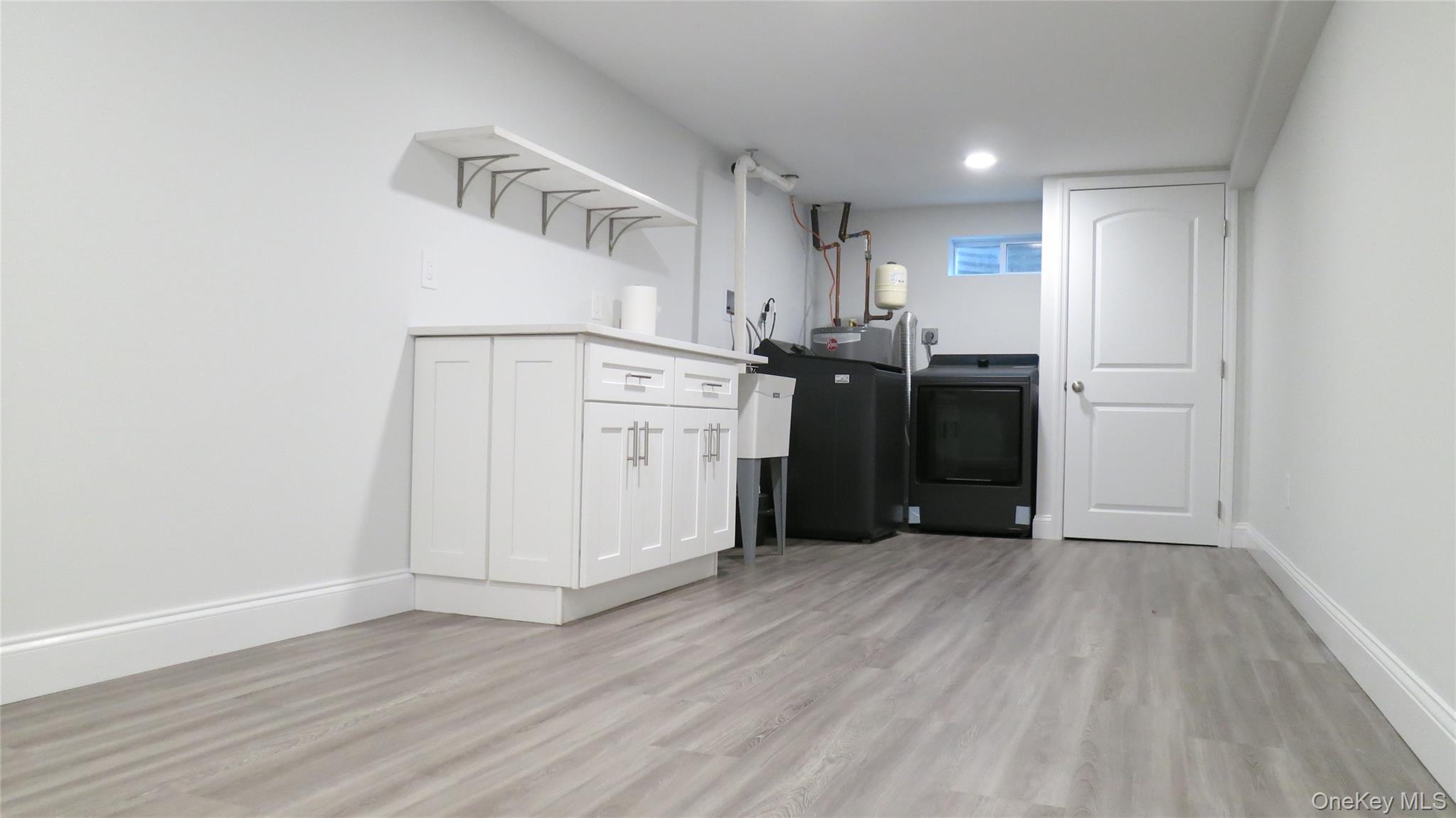 1 Eliot Drive, Lake Grove, NY 11755