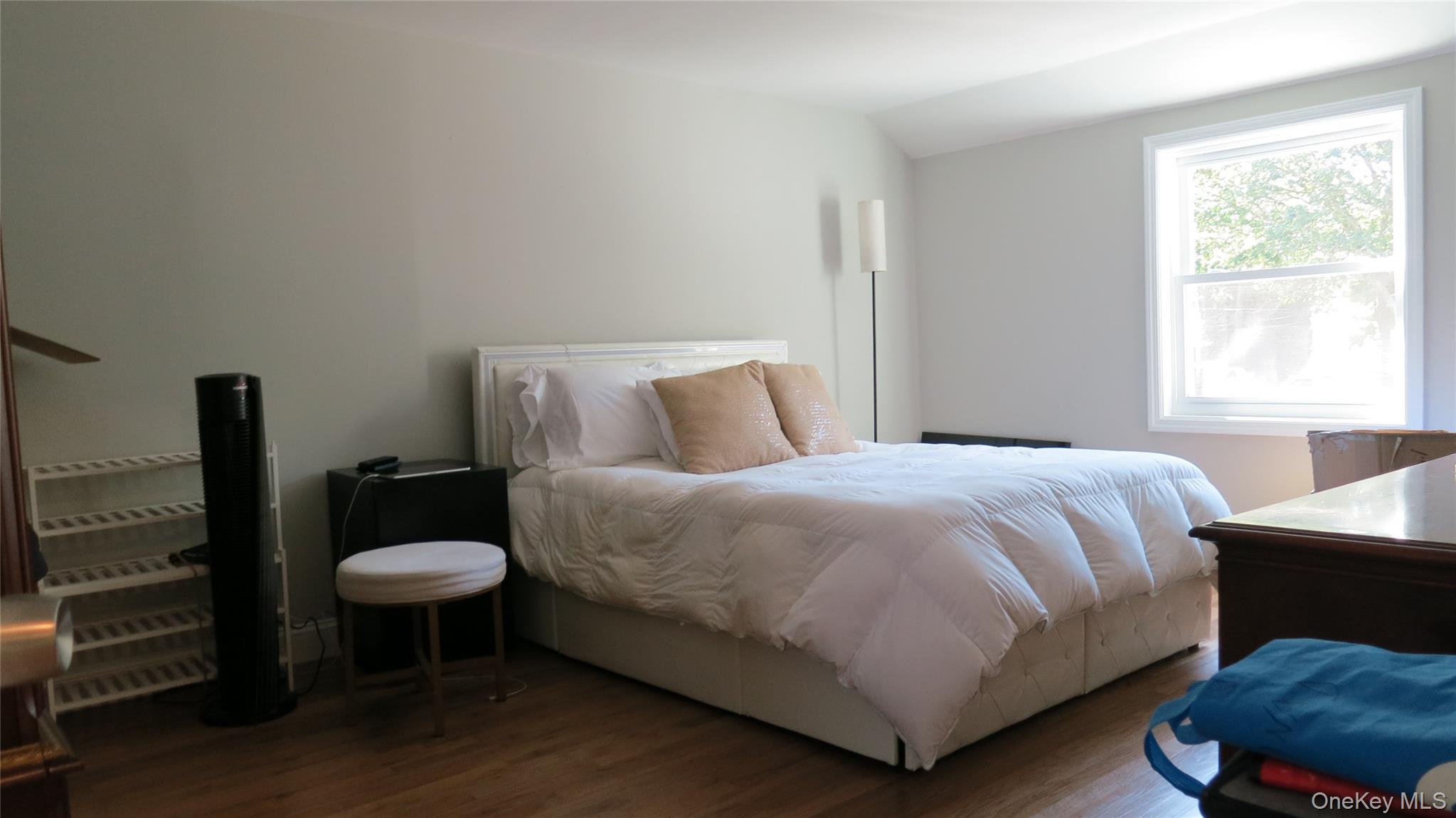 1 Eliot Drive, Lake Grove, NY 11755