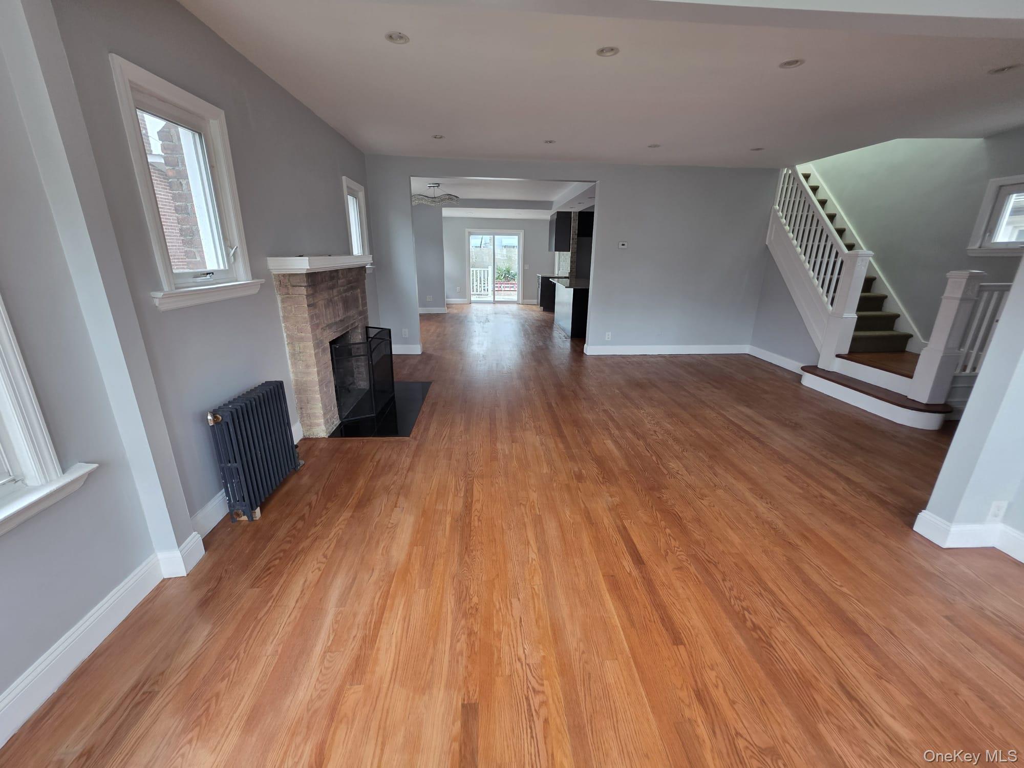 109-73 200th Street, Saint Albans, NY 11412