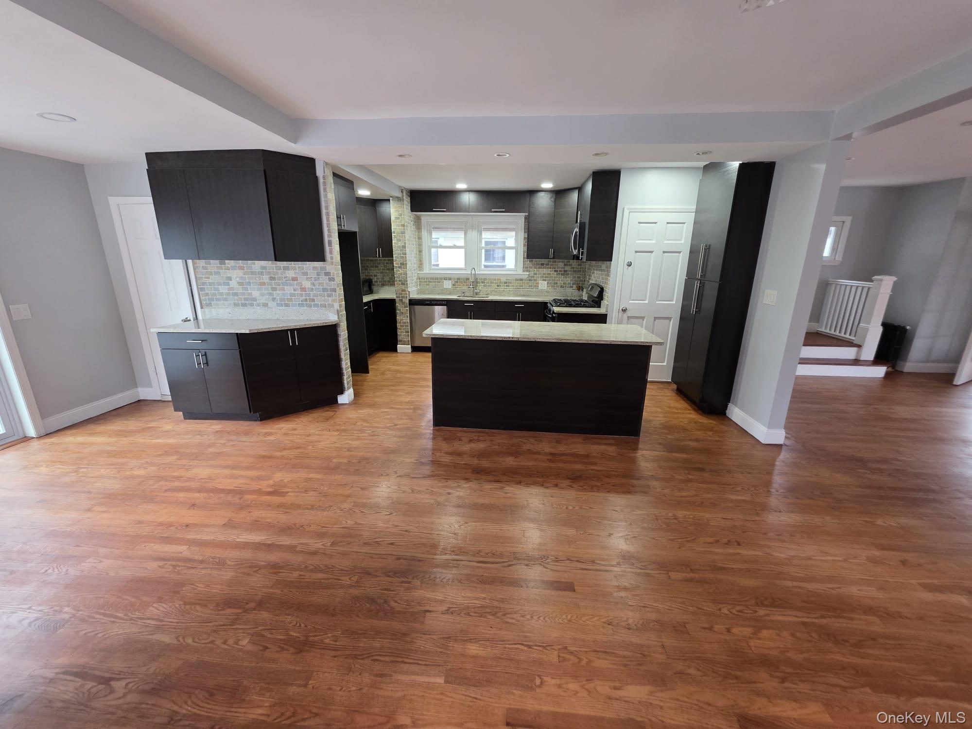 109-73 200th Street, Saint Albans, NY 11412