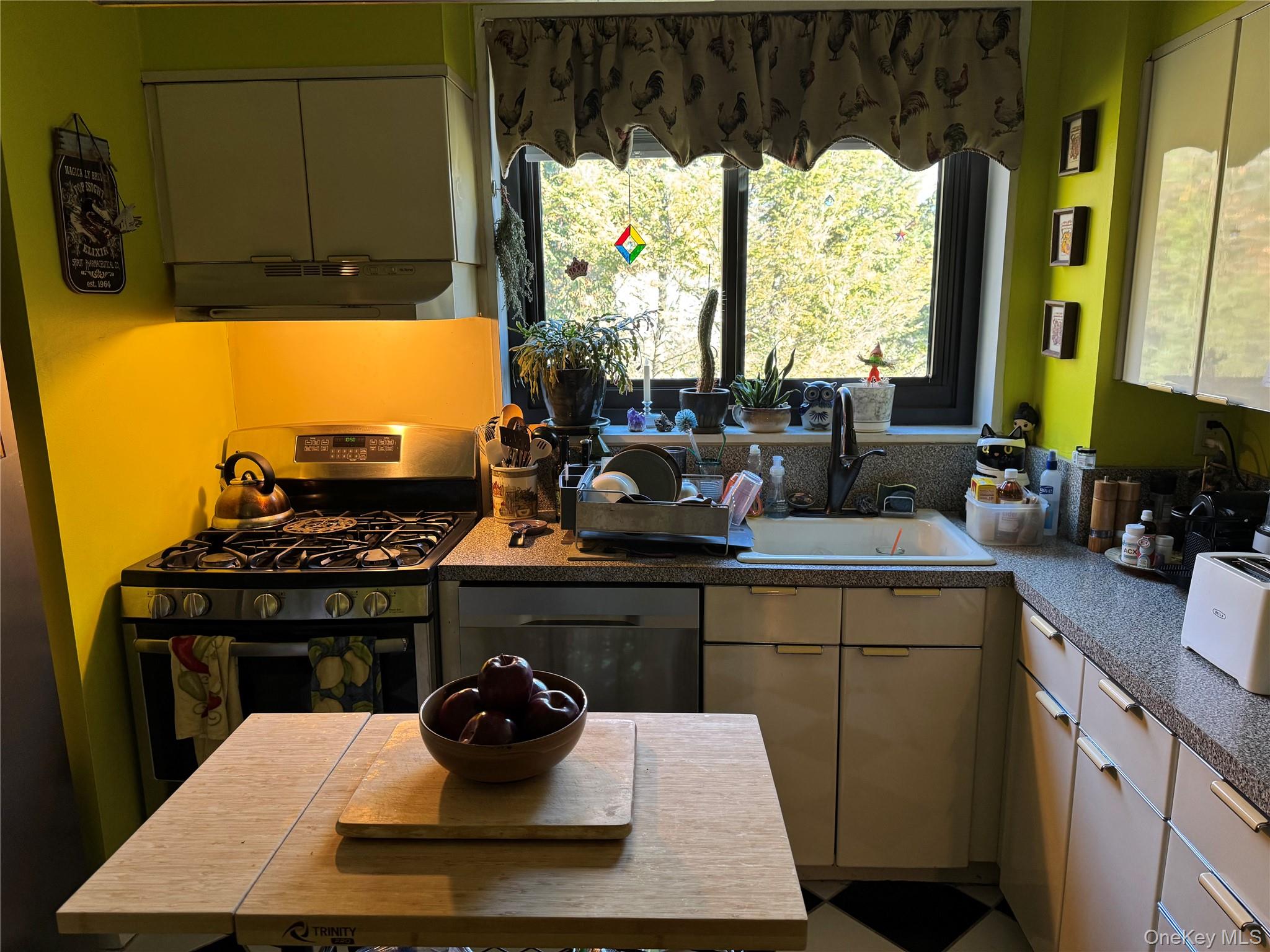 1101 Midland Avenue # 402, Bronxville, NY 10708