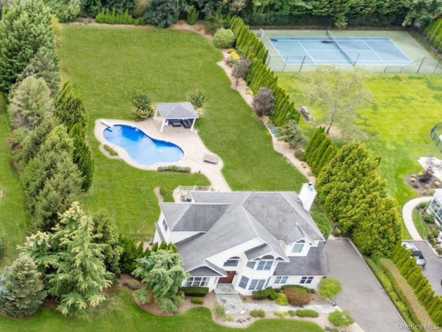 56 Rofay Drive, East Northport, NY 11731