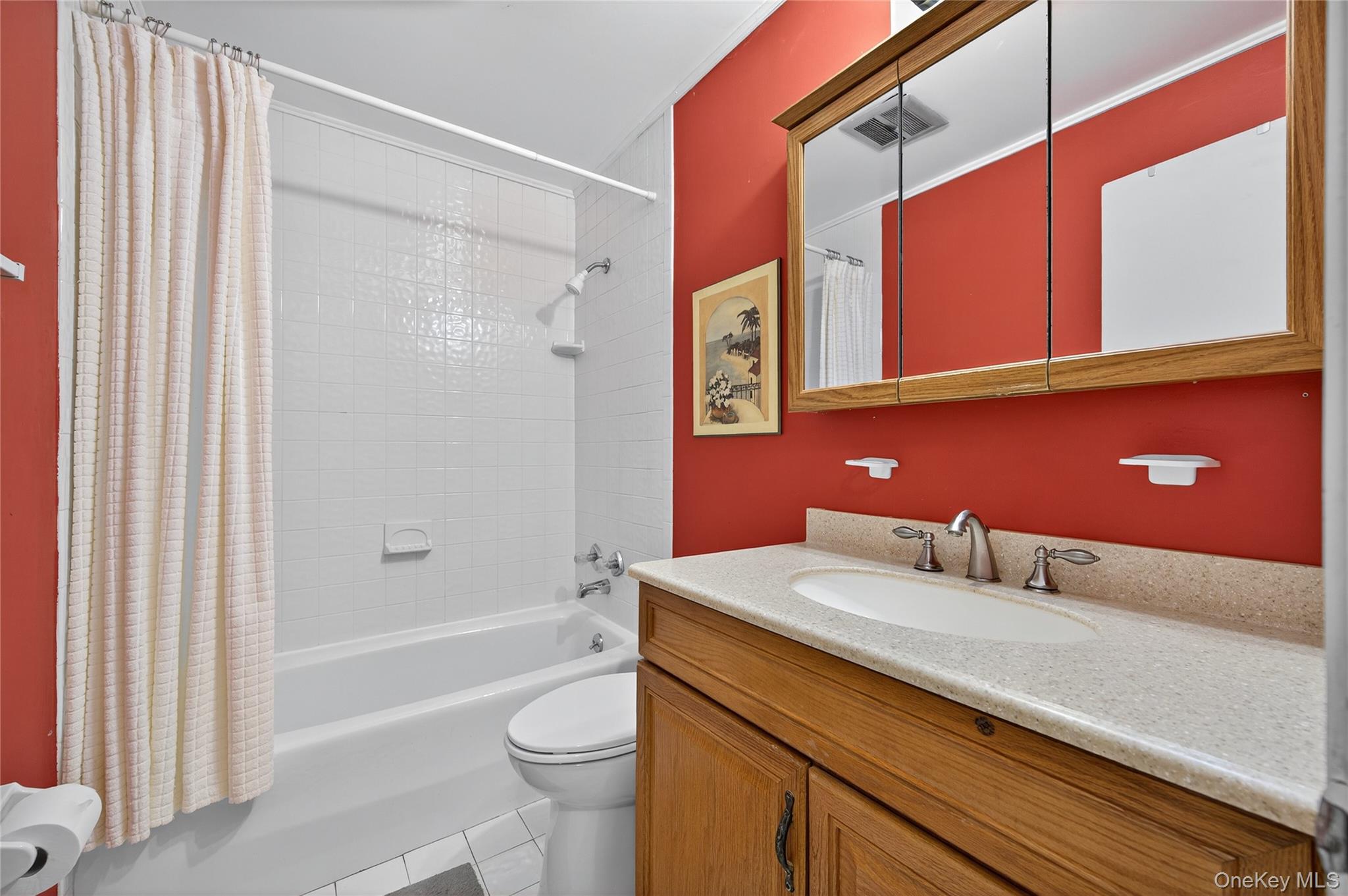 6 Anchorage Lane # 5A, Oyster Bay, NY 11771