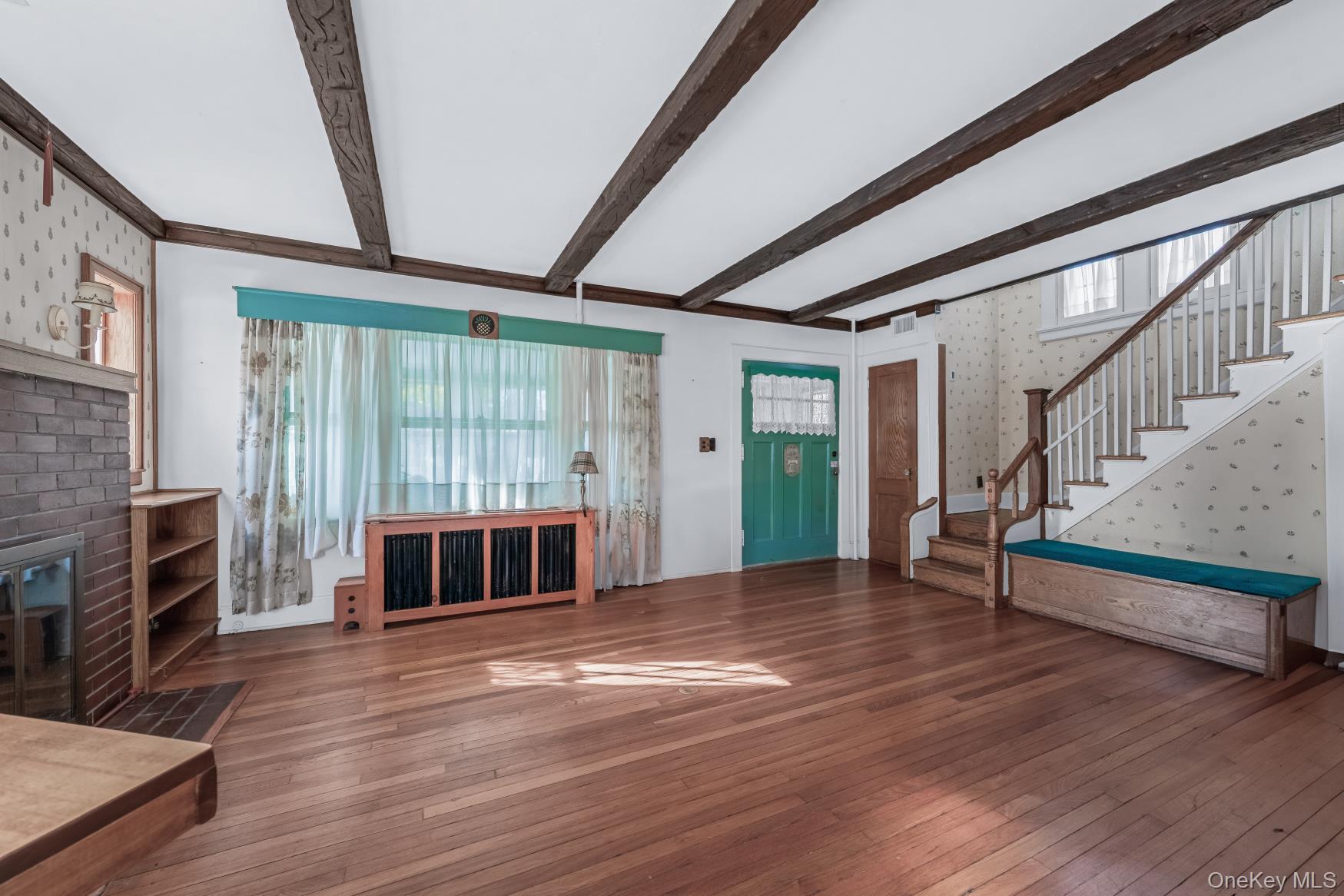 4611 245th Street, Douglaston, NY 11362